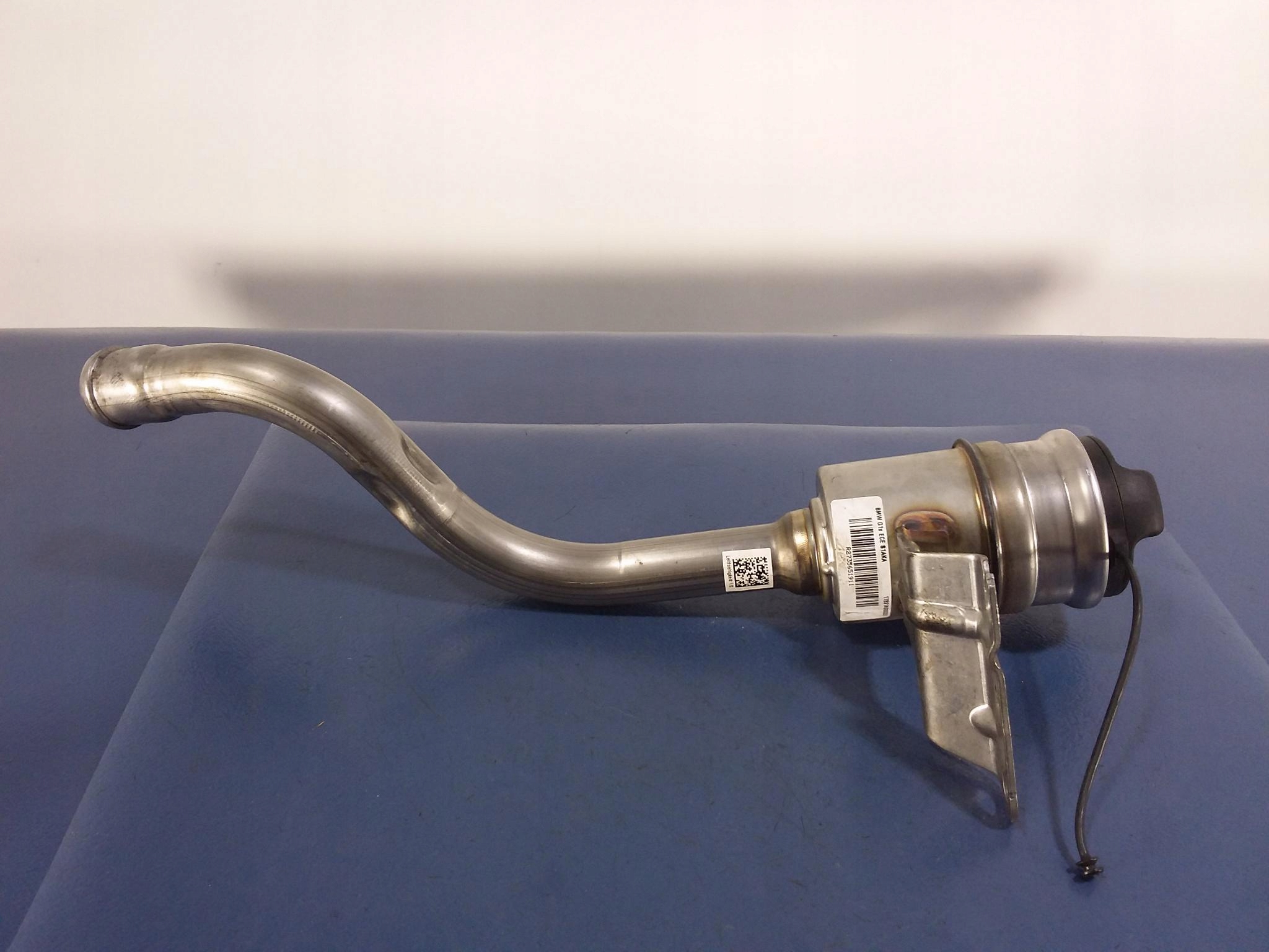 BMW G11 G12 740LE бензобак