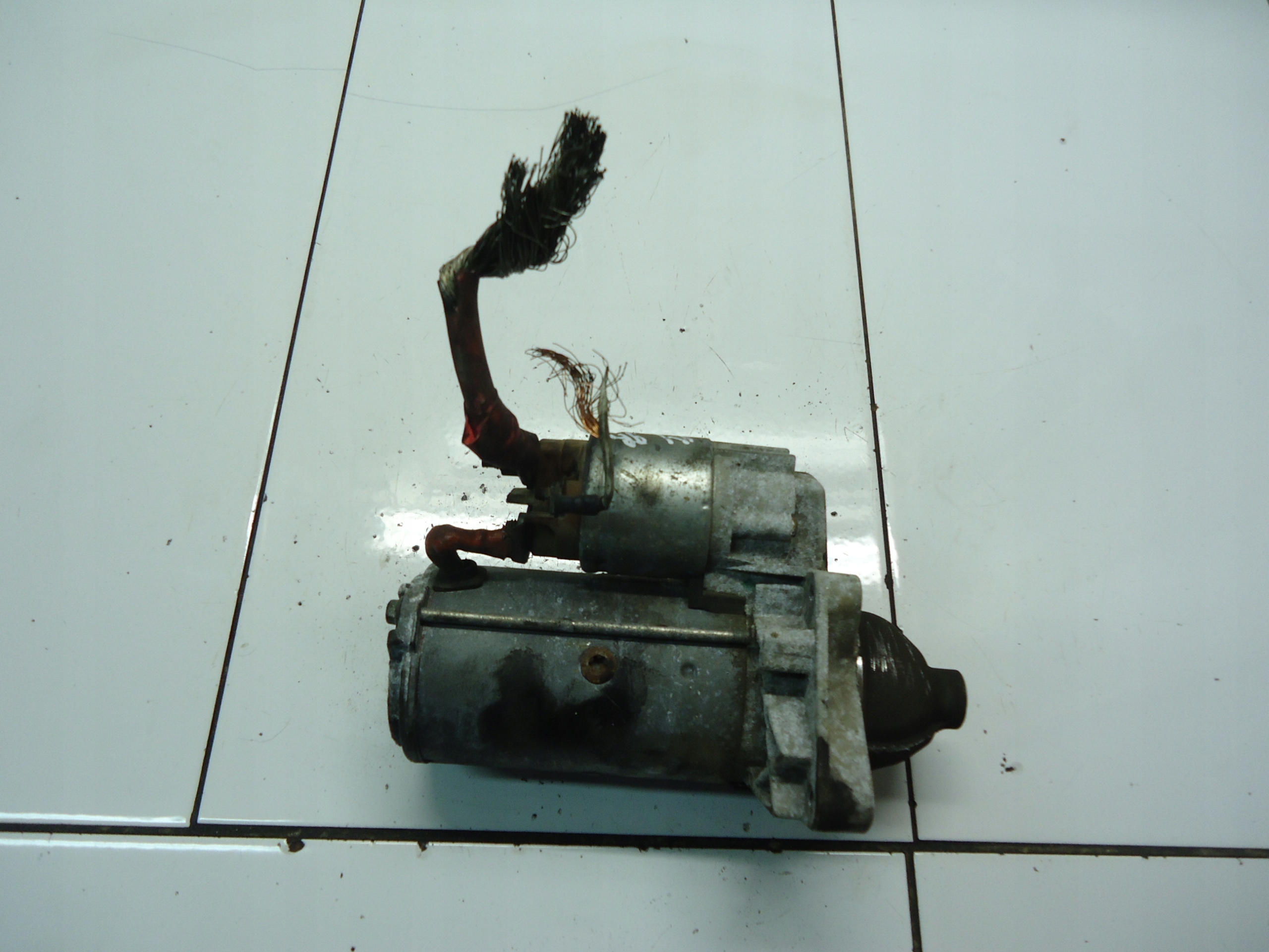 RENAULT LAGUNA III 2.0 DCI starter 8200568535D