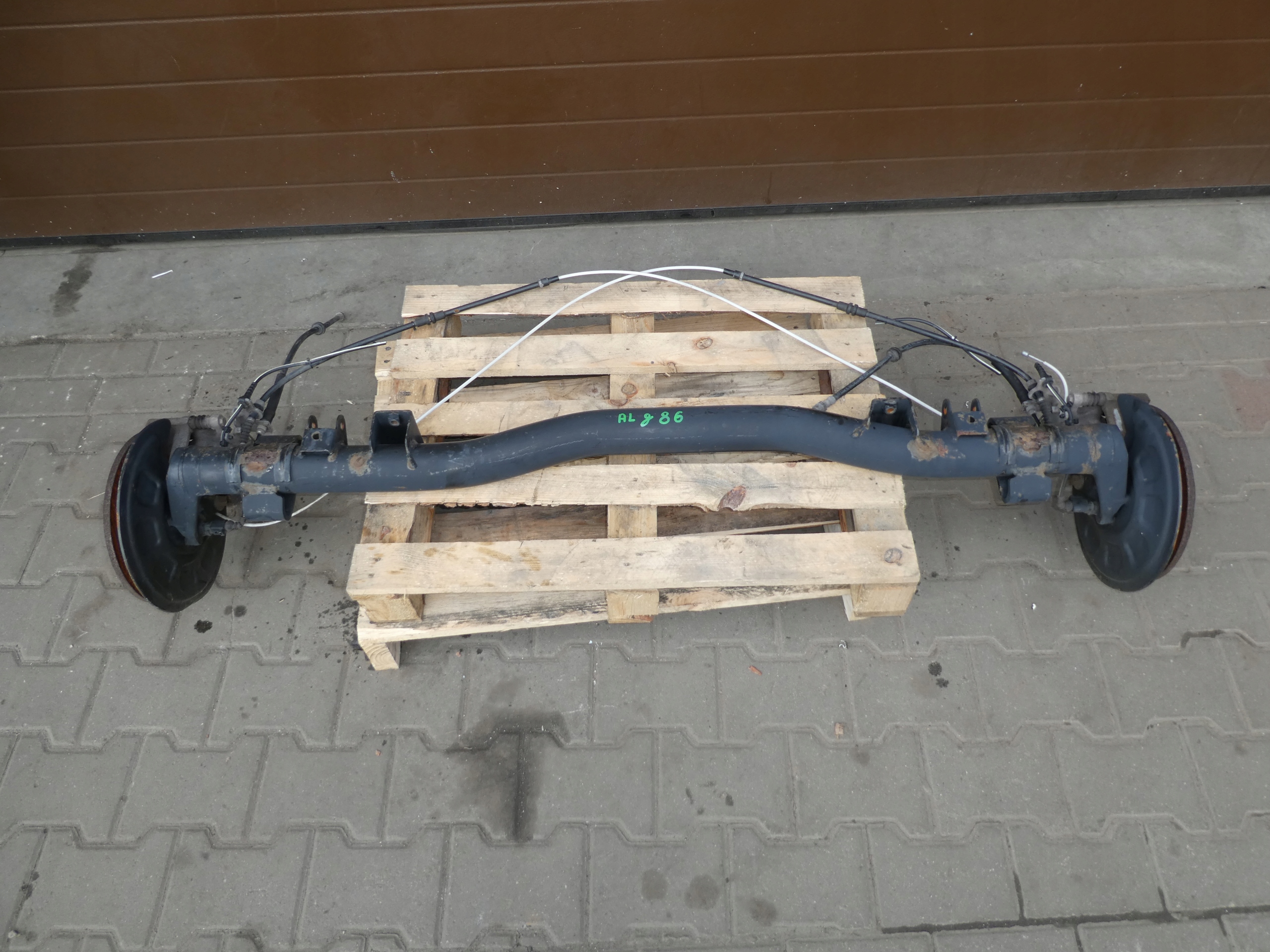 sususpension sider axis rear part VW CADDY IV 2K5500051