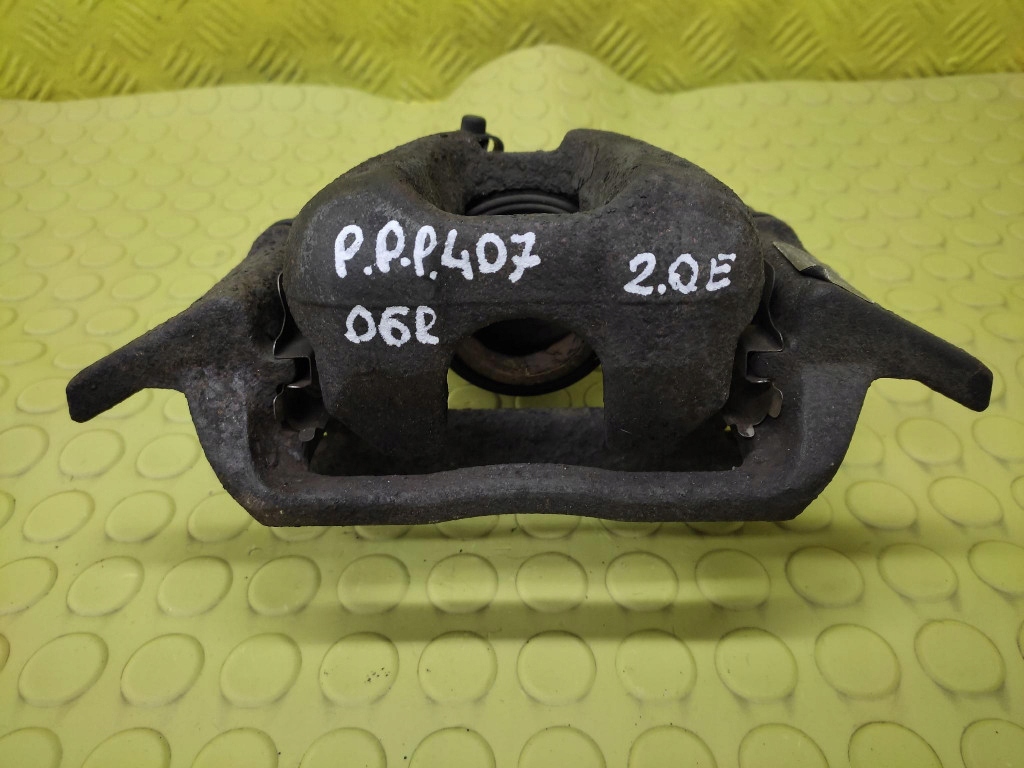 PEUGEOT 407 2.0 caliper right front