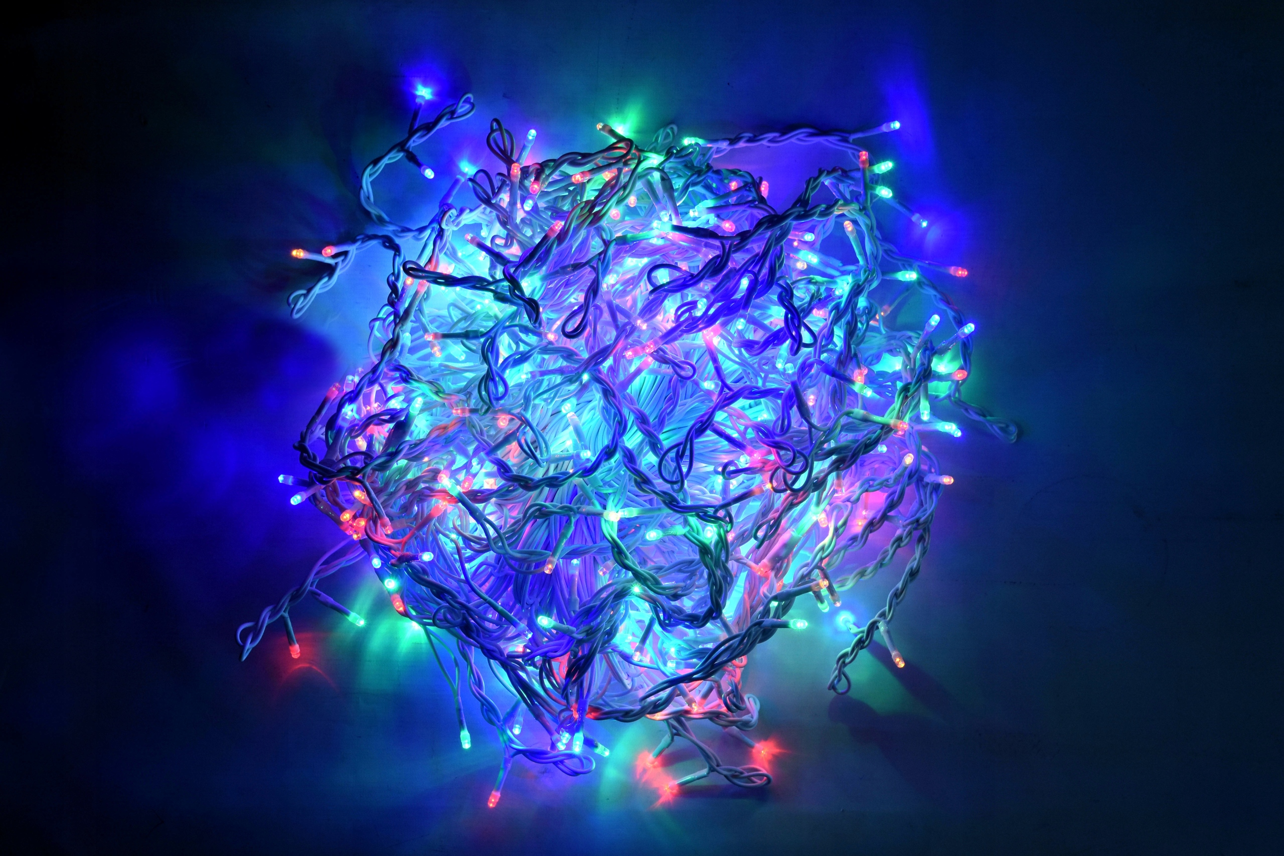 SOPLE KURTYNA 500 LED 18M ZEWNĘTRZNE LAMPKI IP44 GIRLANDA / mikołaj bałwan Kod producenta SOPLE 500LED WIELOKOLOROWE + PROGRAMATOR