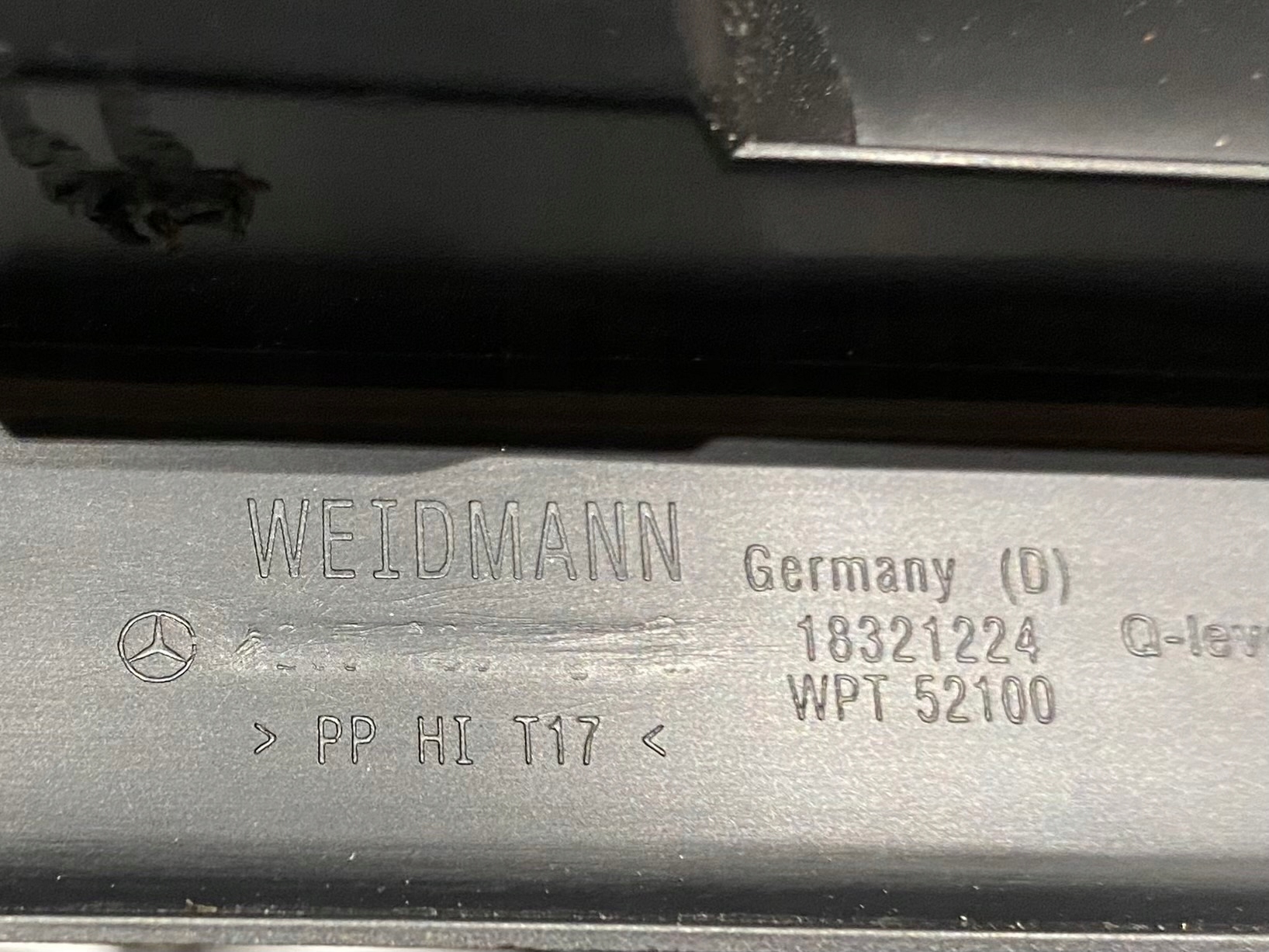 MERCEDES BENZ cover cap A2056801401
