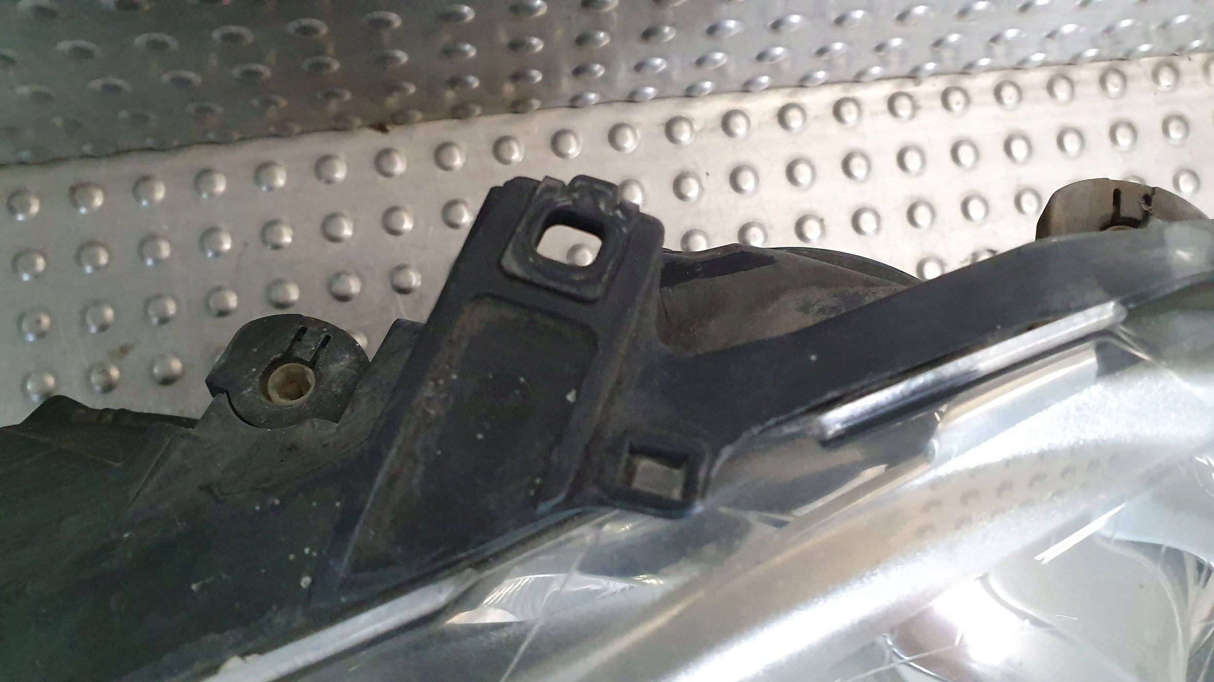 light front left VW POLO LIFT 05- 6Q1941007AQ