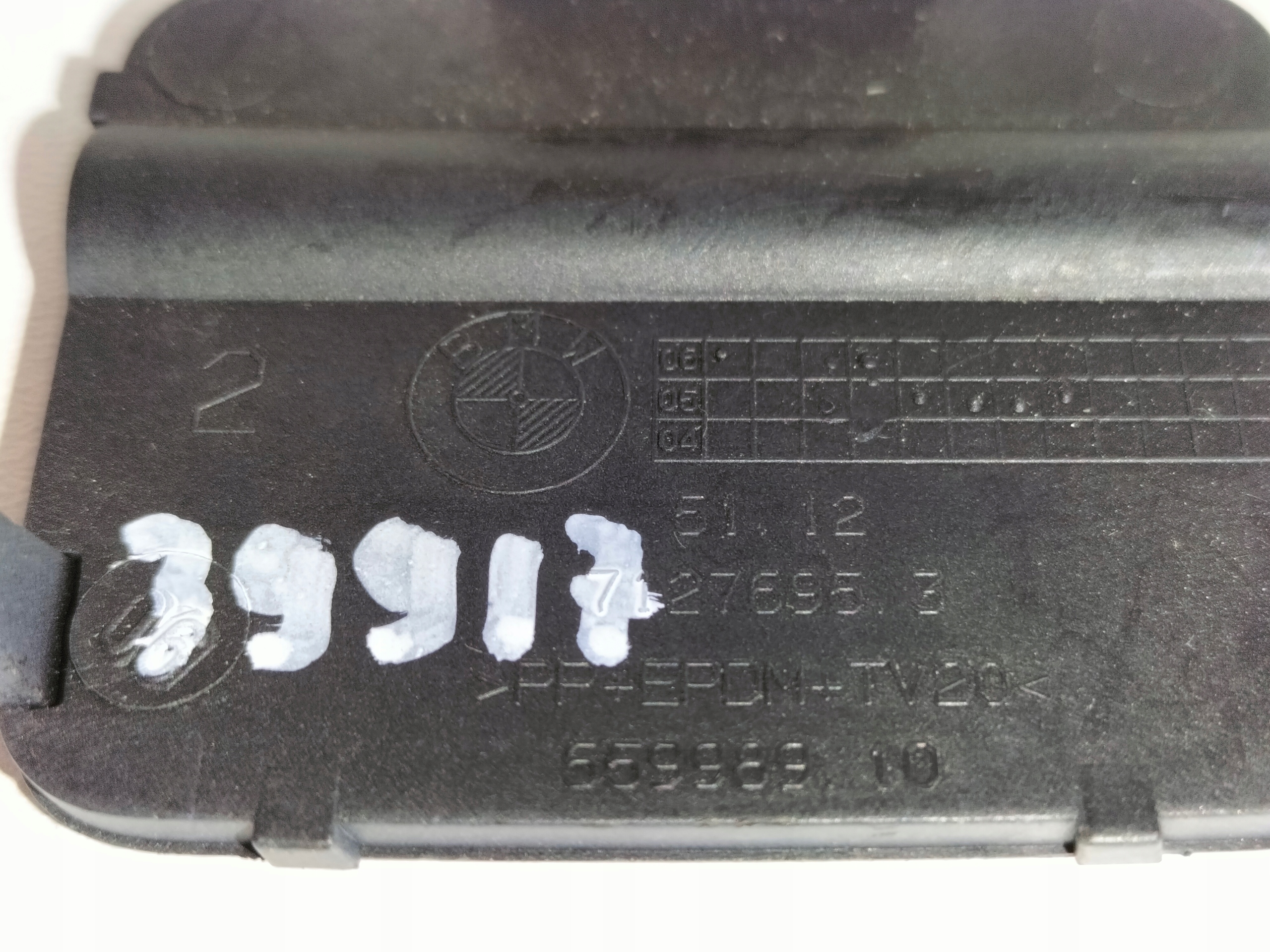 Abschleppöse der Stoßstange heck BMW 3 E91 04- KOMBI
