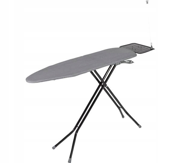 AquaPur Žehlicí prkno s elektrickou zásuvkou a parní stanicí