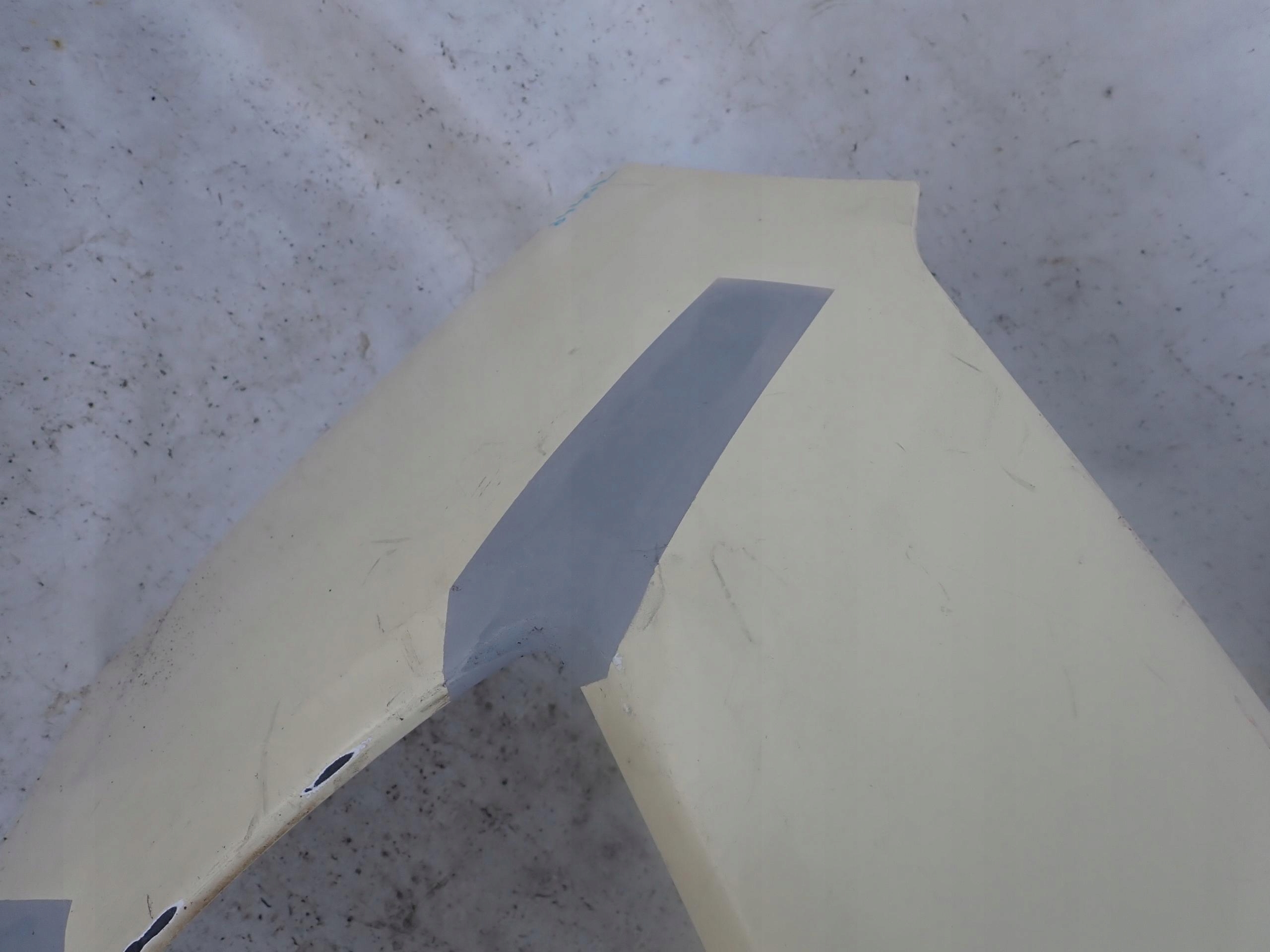 TOYOTA PRIUS III LIFT 12- bumper front front