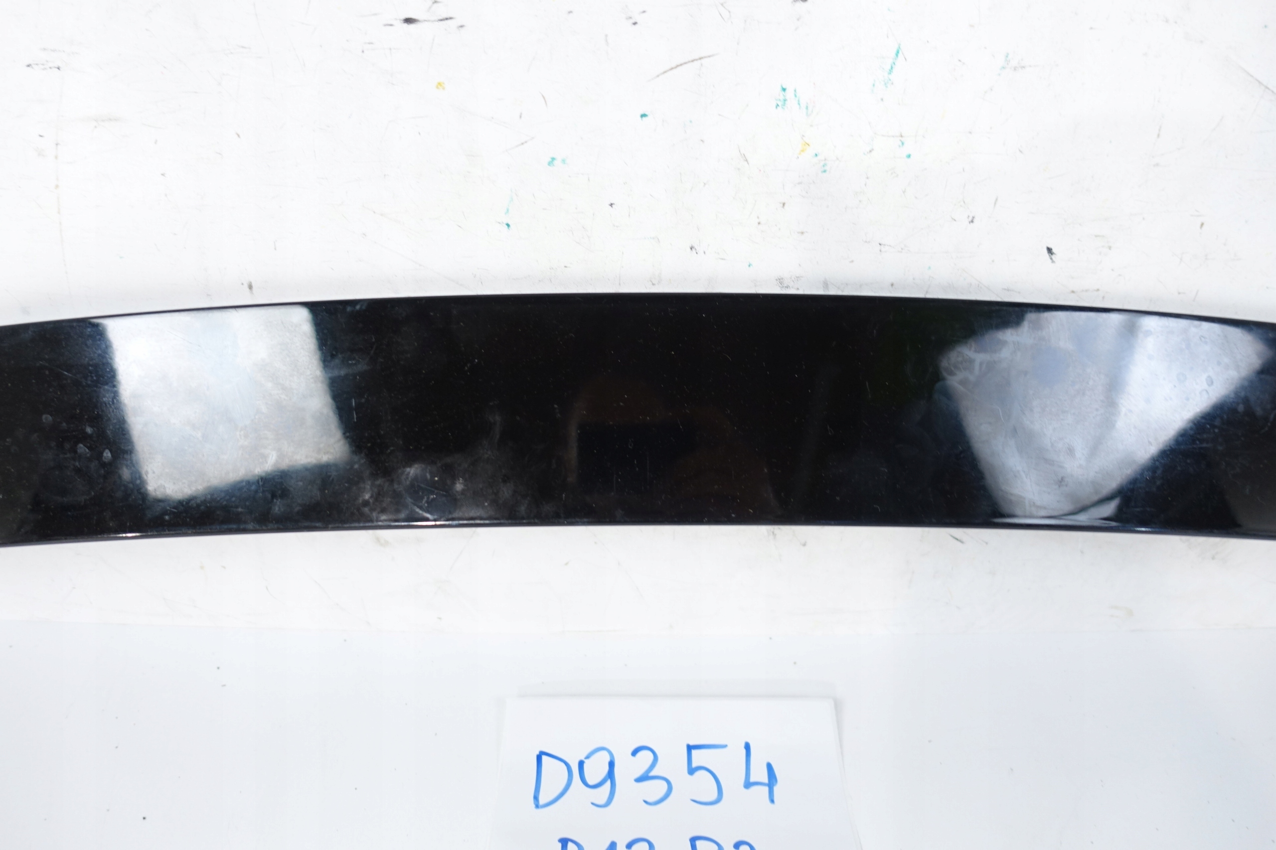 PORSCHE CAYENNE 9Y3 lišta torpédo záď 2019- 9Y3827699