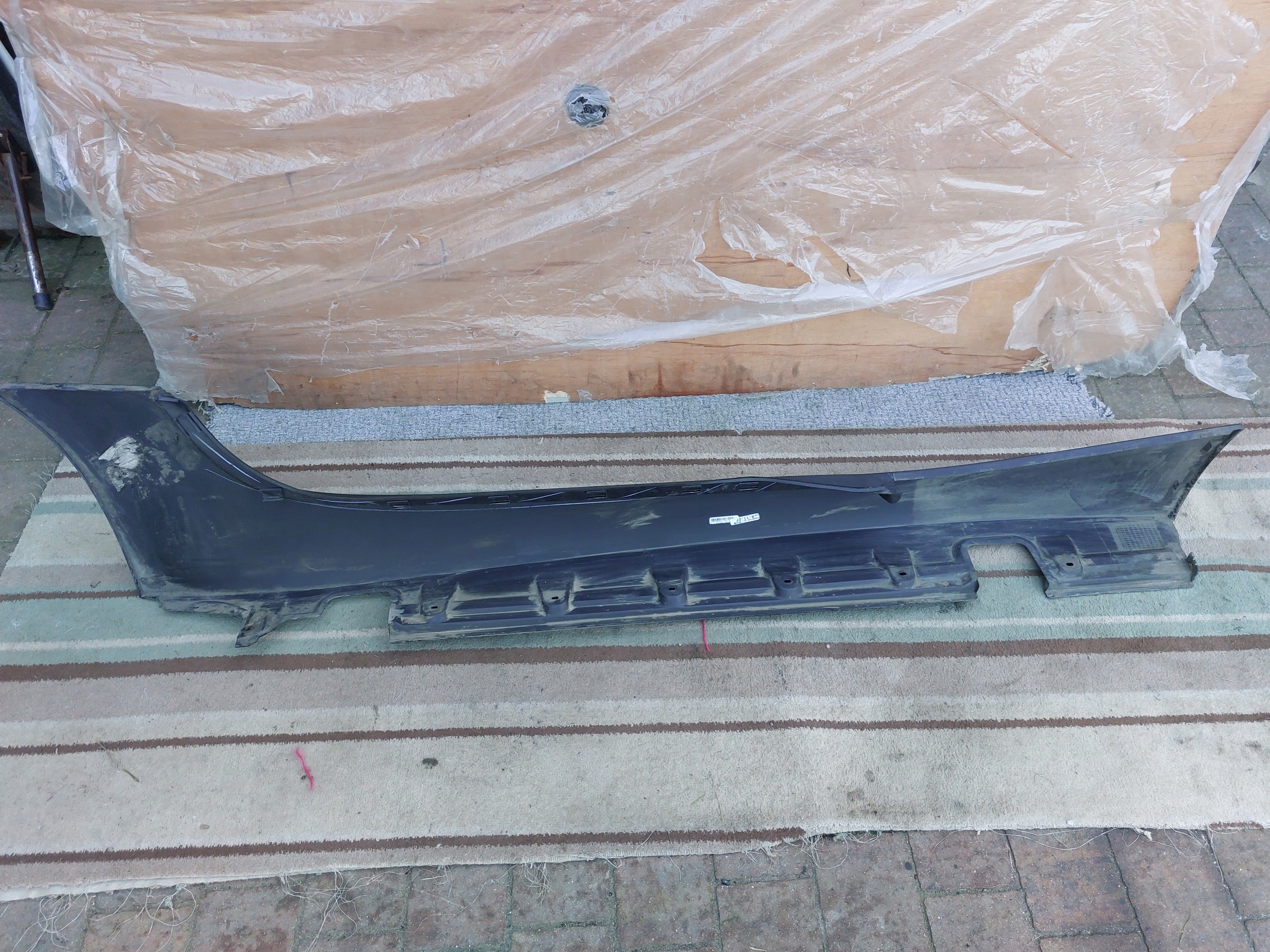 BMW Z4 E85 7016529 moulding threshold left black 668