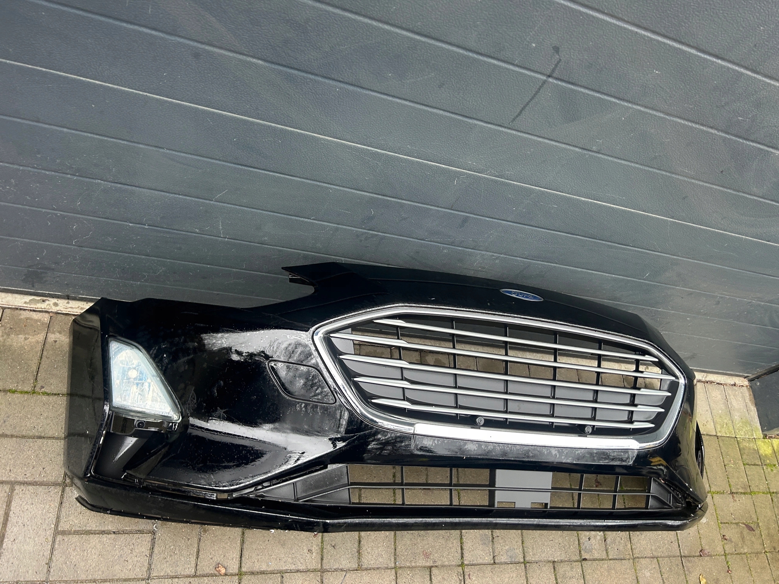 Ford Focus Mk4 Mk-4 18- nárazník předek přední