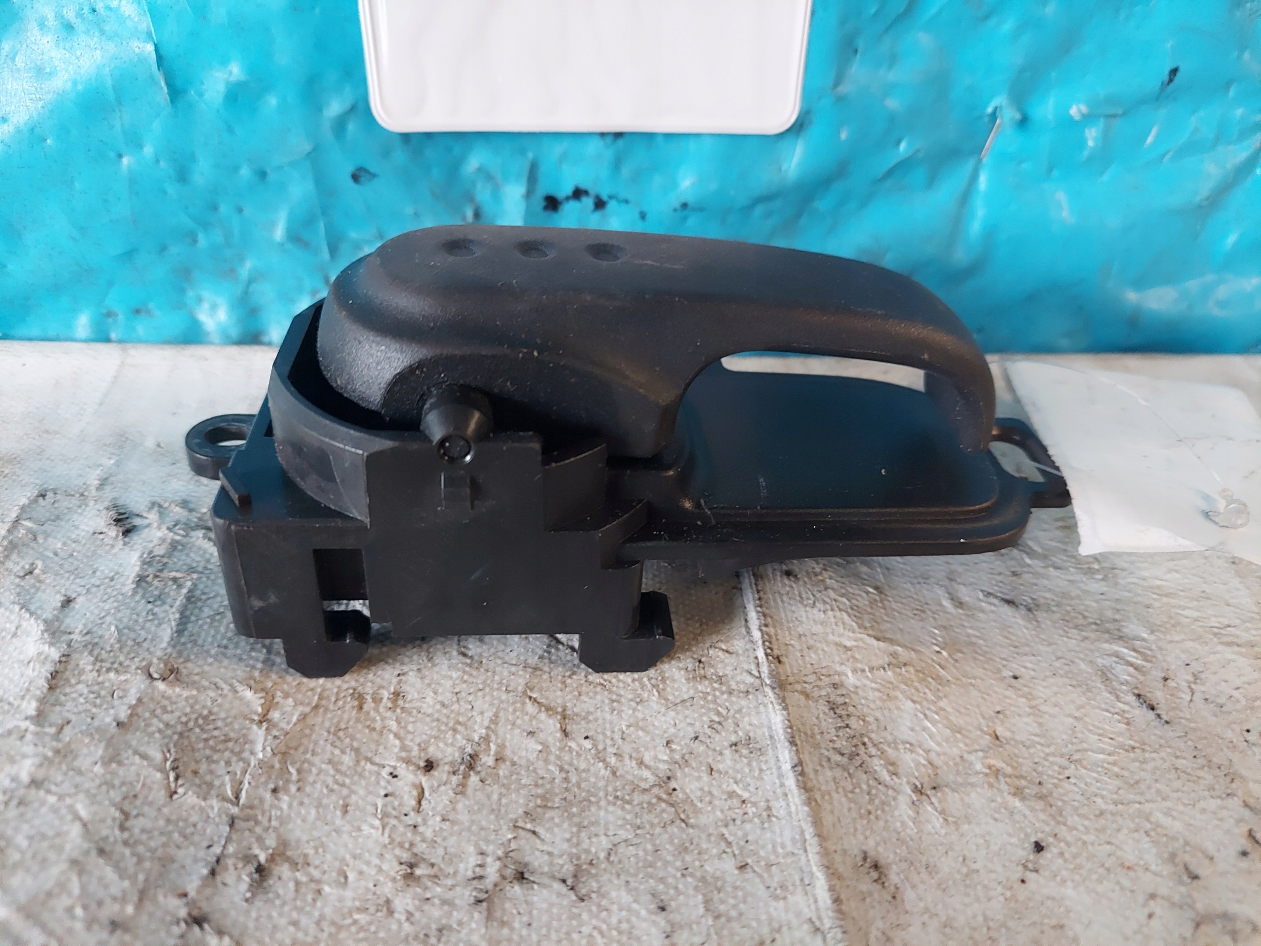 handle inner right front NISSAN MICRA K12 80670