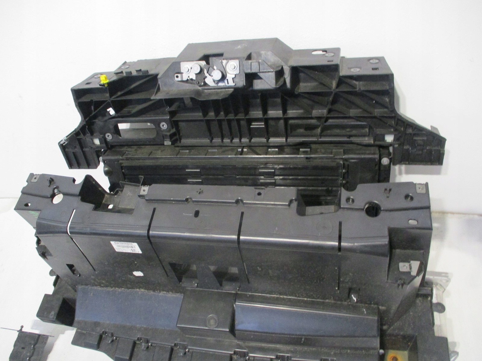 Pas przedni chłodnice BELKA PEUGEOT RIFTER Producent części Peugeot OE