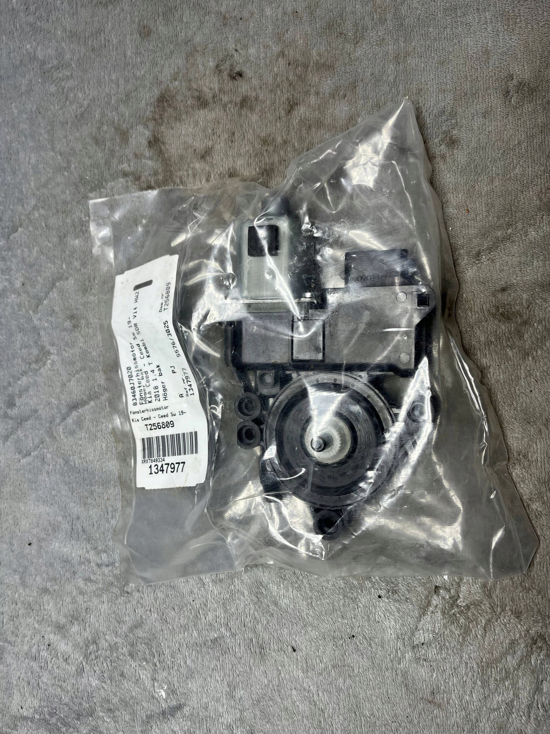 KIA CEED III 2018- 22 mini motor windows front left right 82460-J7010 !J