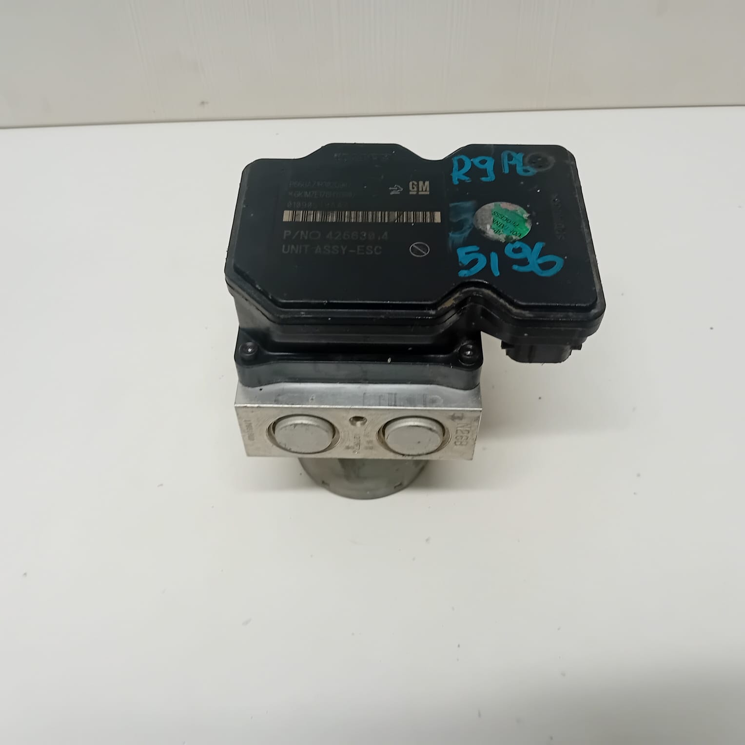 насос ABS opel MOKKA X 42563014 R9P6