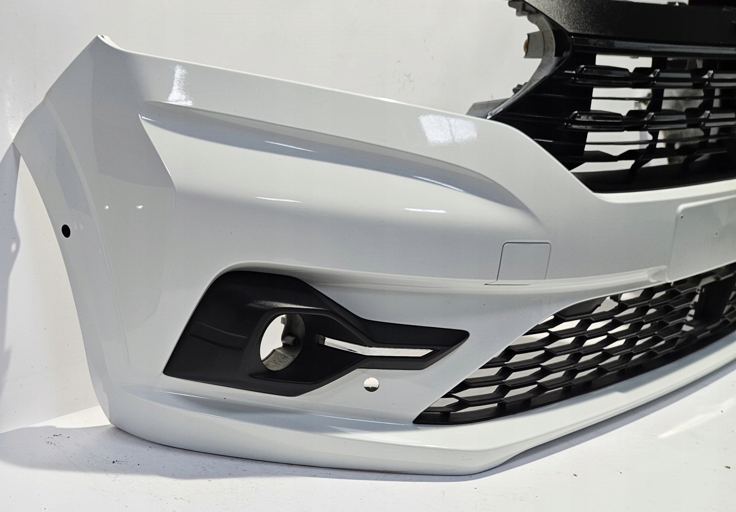 front bumper grille DACIA SANDERO III 20- PDC