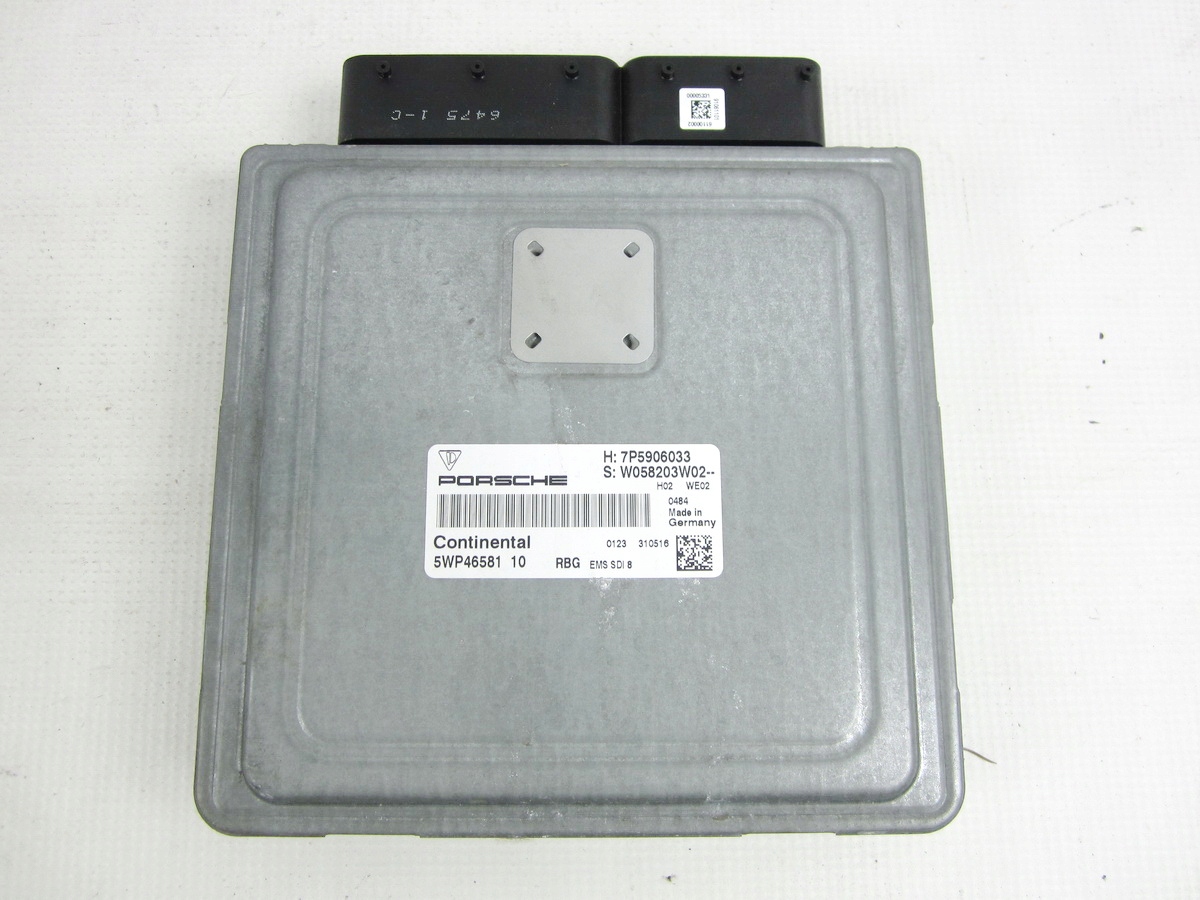 control unit module computer of the engine Porsche Cayenne S II 958 7P5 92A 4.8 V8