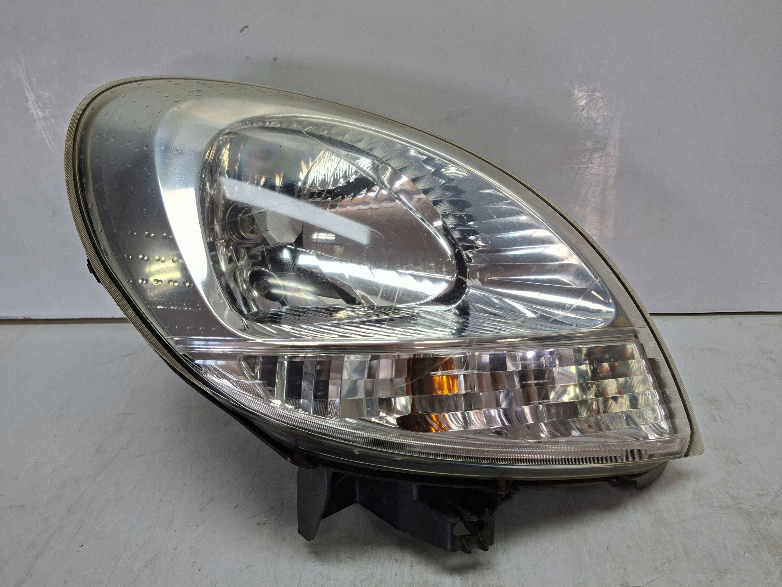 light front right 8200236591 RENAULT KANGOO and LIFT 03-08