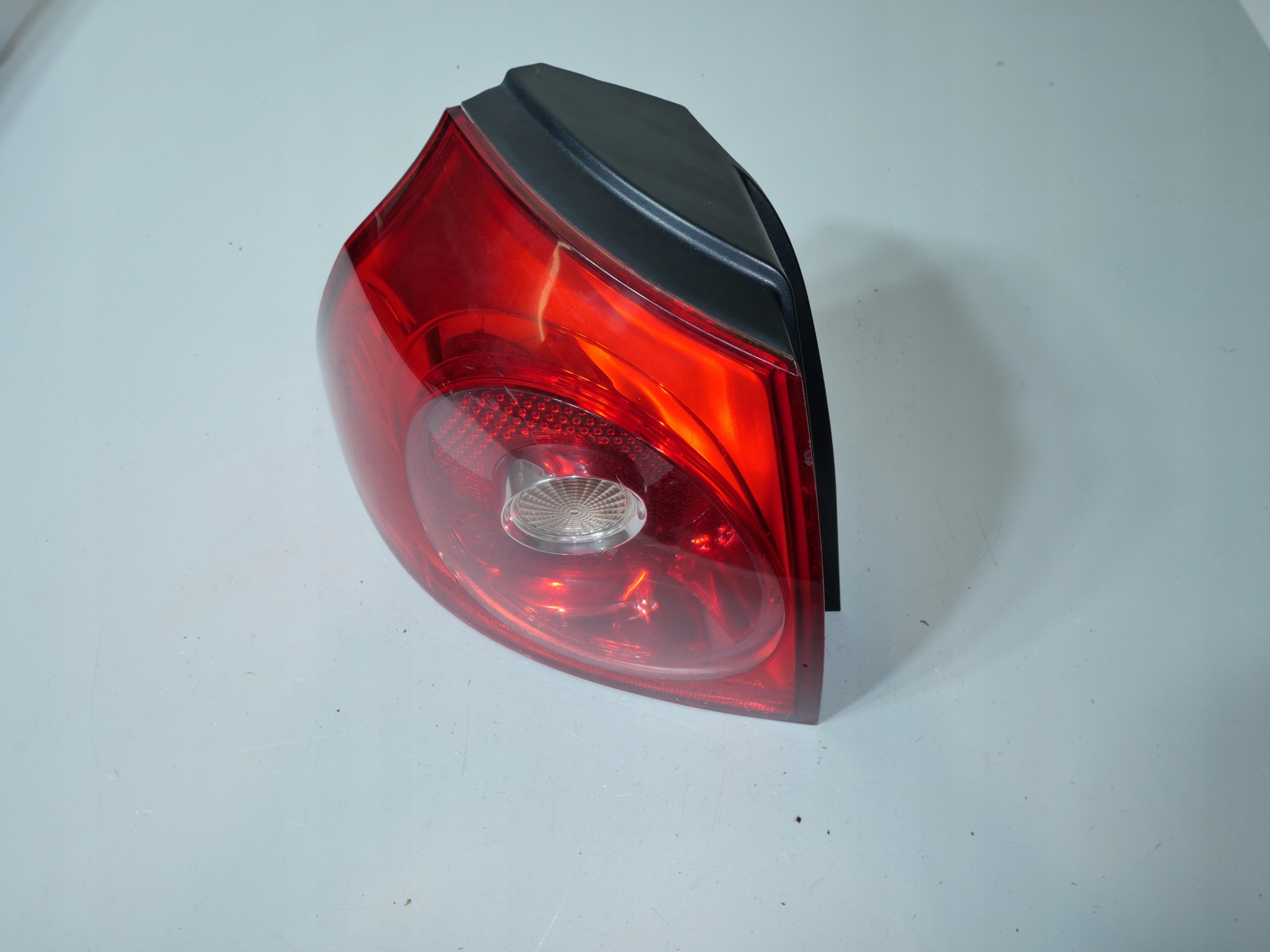 light rear left VW GOLF V H/B 1K6945095AC