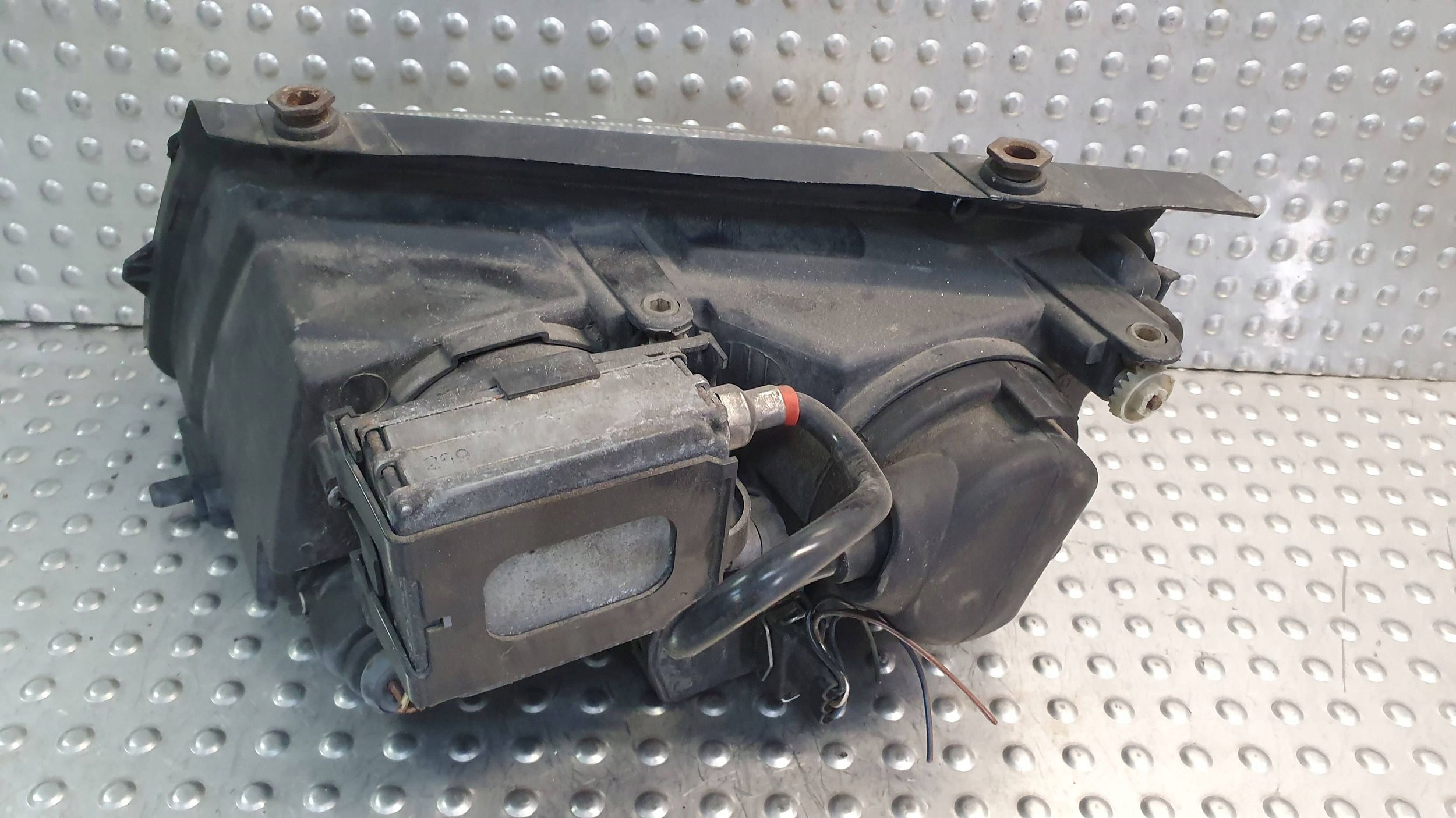 light front right XENON VW PASSAT B5 96