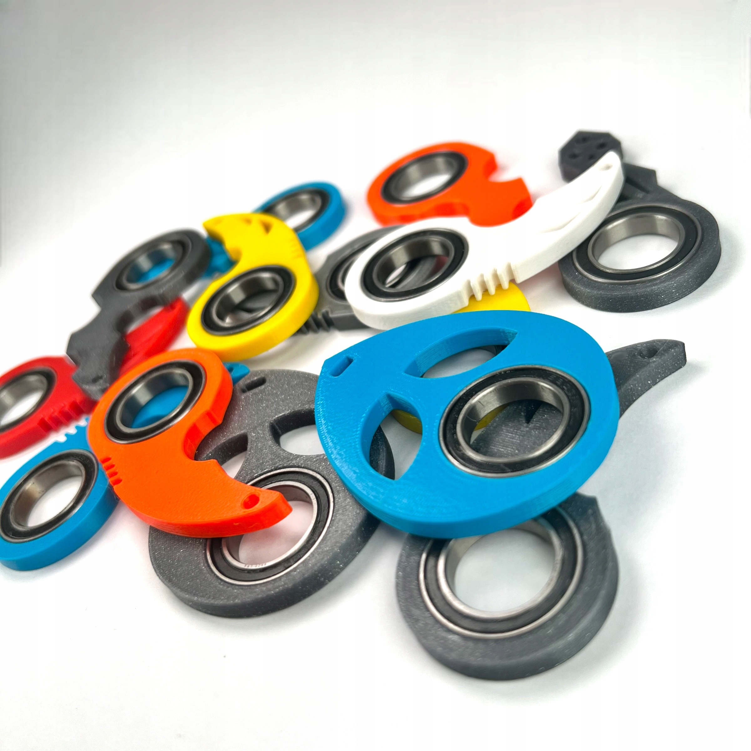 KAJAWIS KEYRAMBIT PRO brelok do kluczy fidget spinner OPONA WHEEL breloczek Wiek dziecka 3 lata +