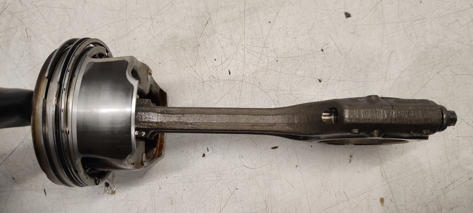 piston connecting rod CAW VW Scirocco 2,0 TFSI