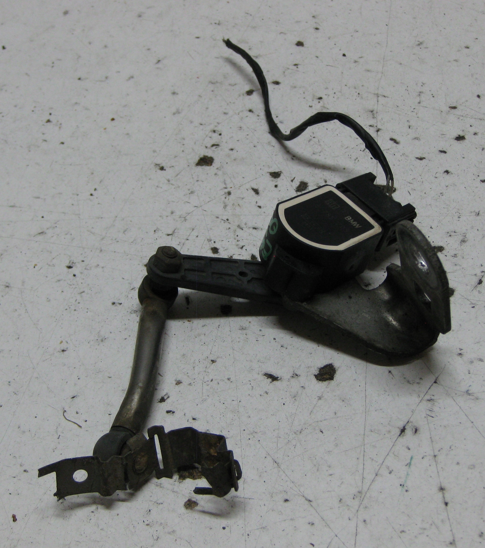 BMW E91 2.0 D 09R Sensor POZIOMOWANIA Leuchten 6785205