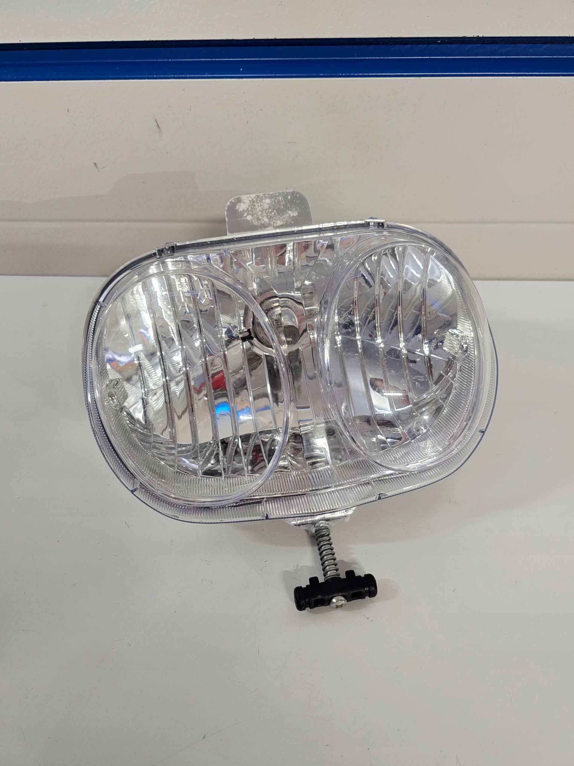 Yamaha MBK Neos 50 reflektor przód