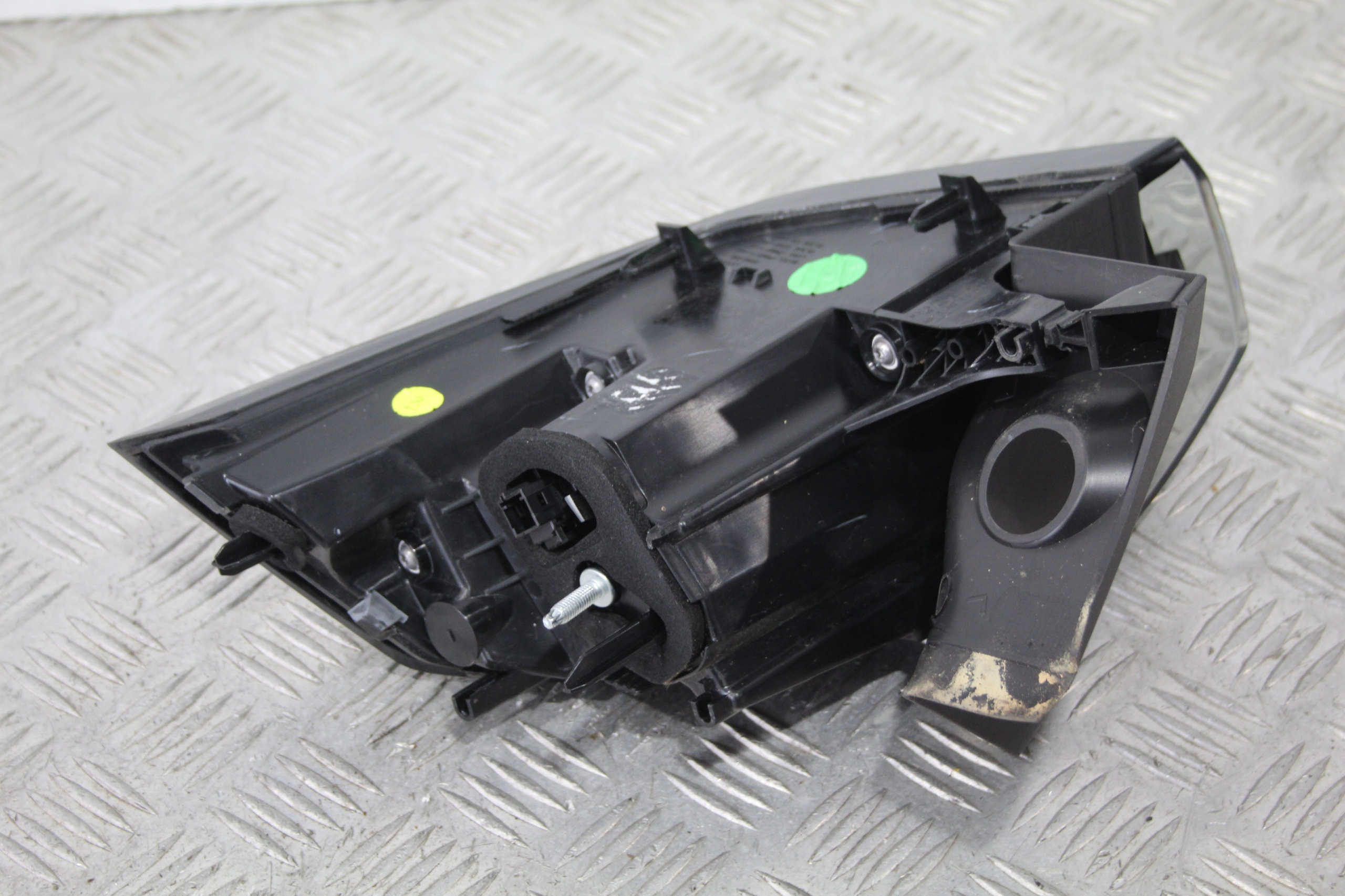 light left rear part PEUGEOT 2008 II 2