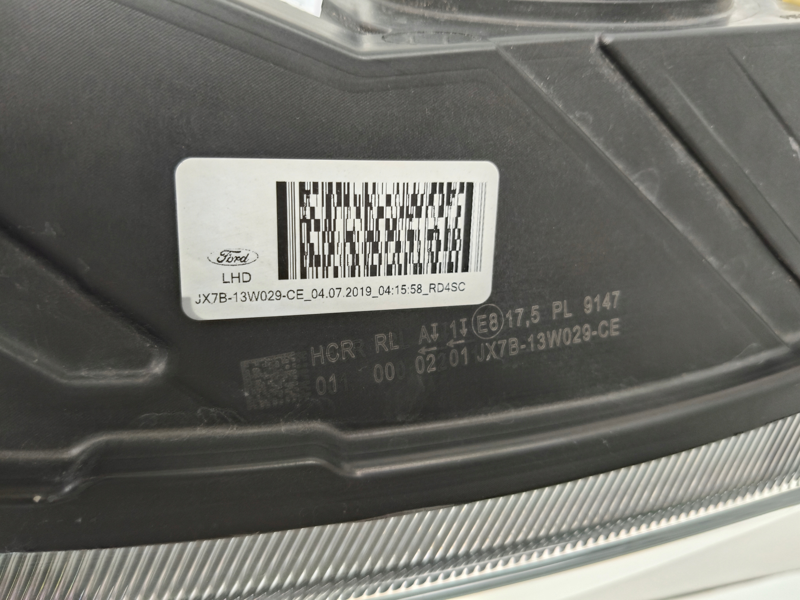 light right REFLEKTOR FORD FOCUS MK4 18- LED