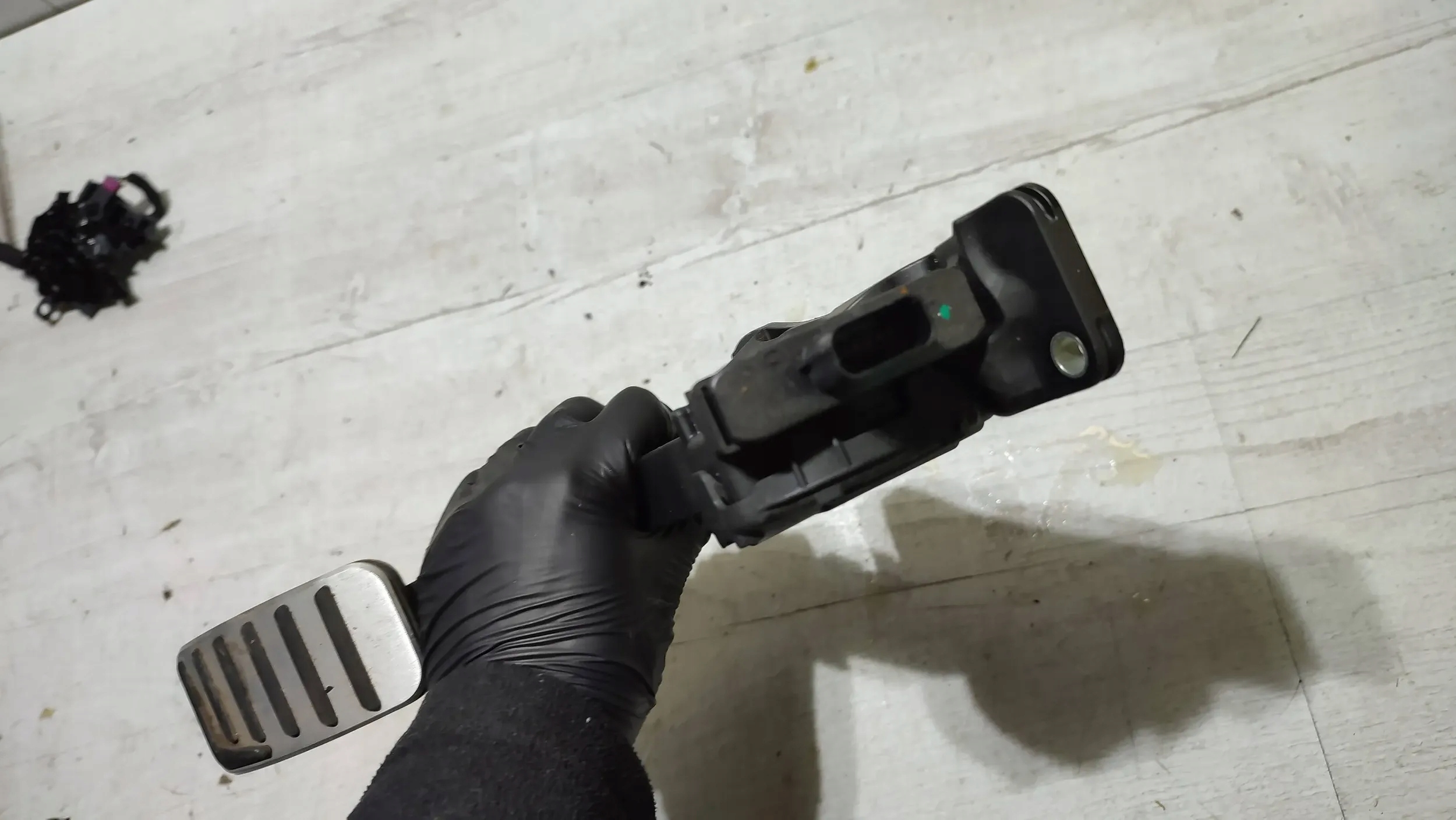 Volvo V40 II 2018r accelerator pedal potentiometer