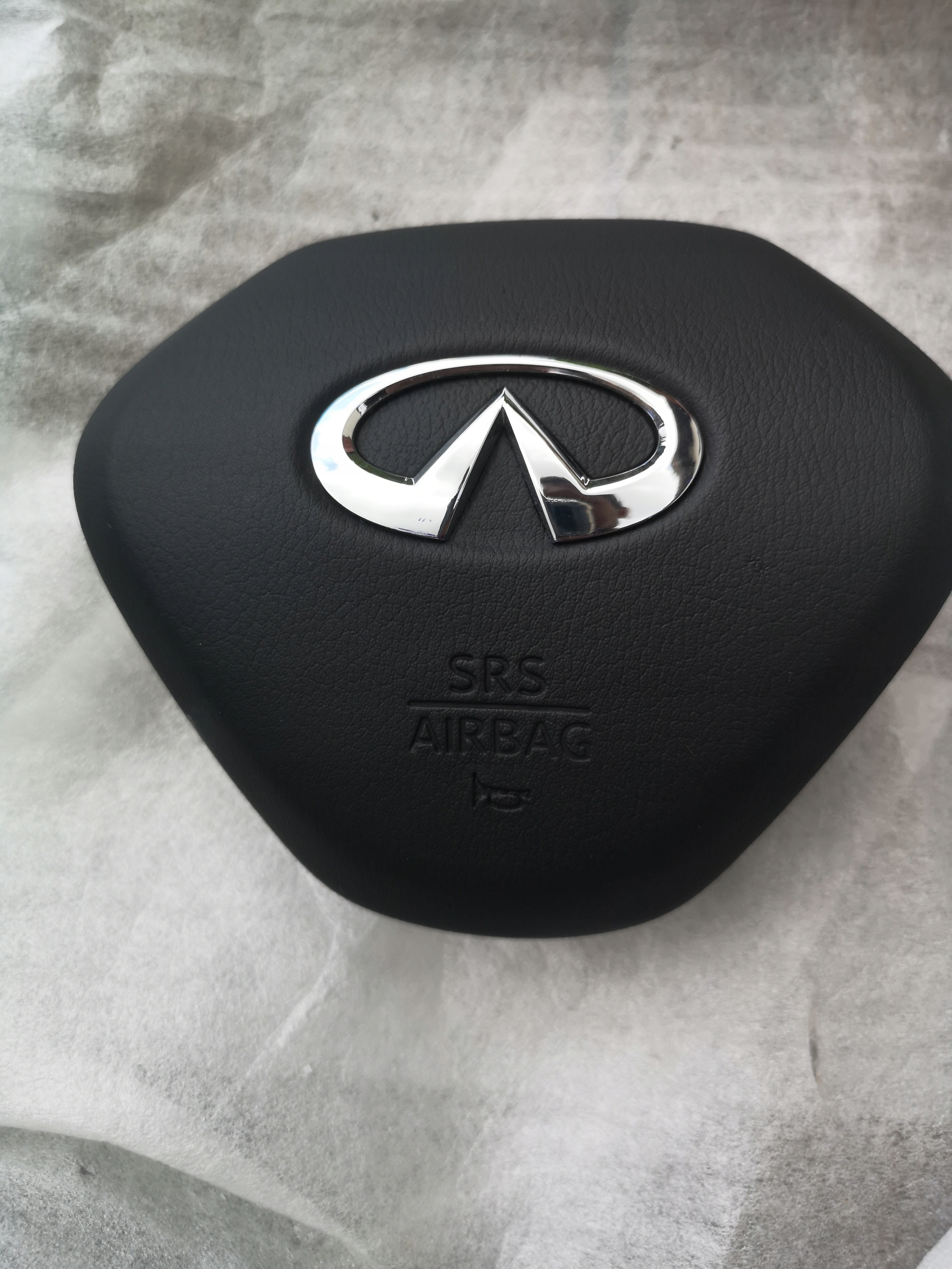 PODUSZKA infiniti q50 q 50 AIRBAG PAS Y AIR BAG 561857817 za 399 zł z