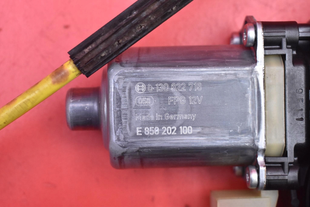 window regulator right front EU 5E0837462B SKODA OCTAVIA 3 III LIFT 17-20