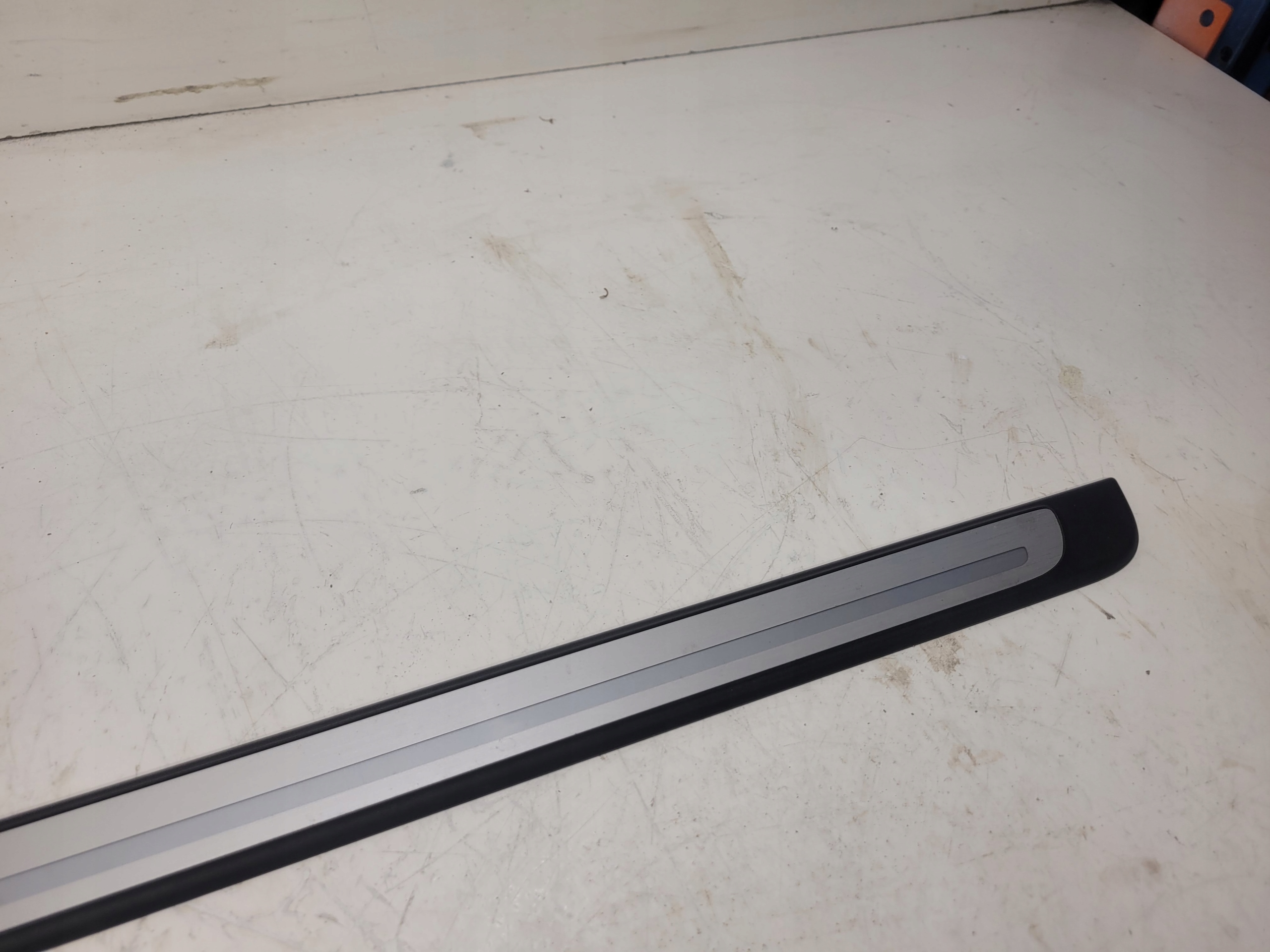 moulding threshold PODSWIETLANA AUDI A3 8V 8V0071302