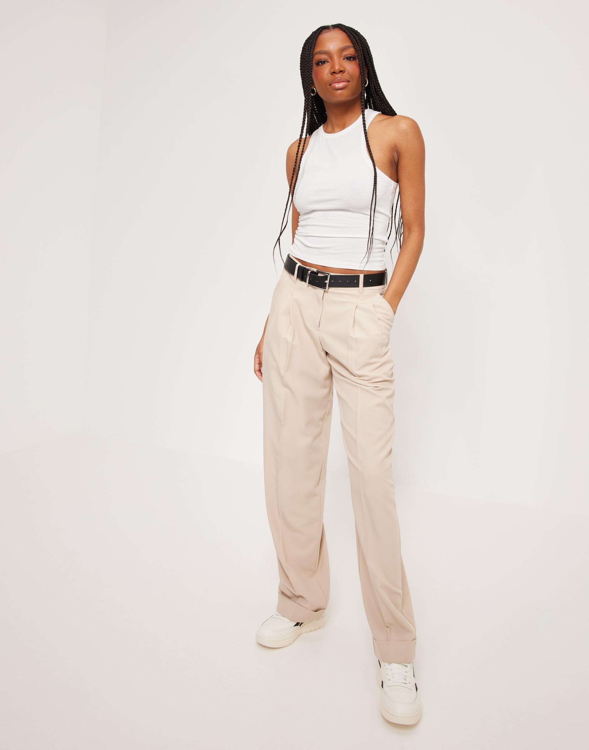 BASIC X9L NG5__S NELLY BIAŁY TOP Marka Nelly