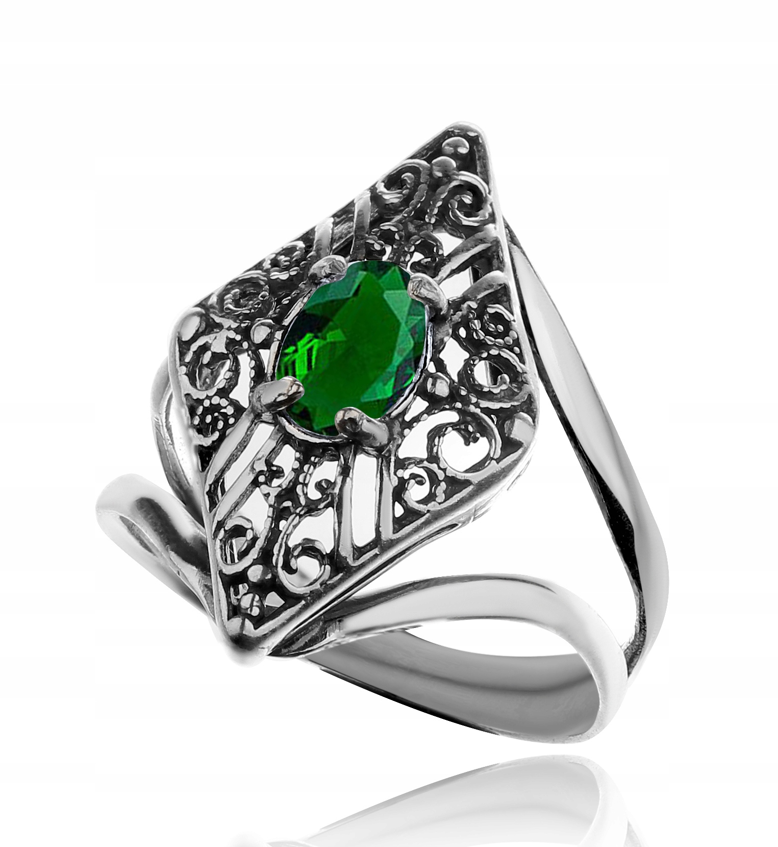 

Srebrny Pierścionek Z Zieloną Cyrkonią.rozmiar 17