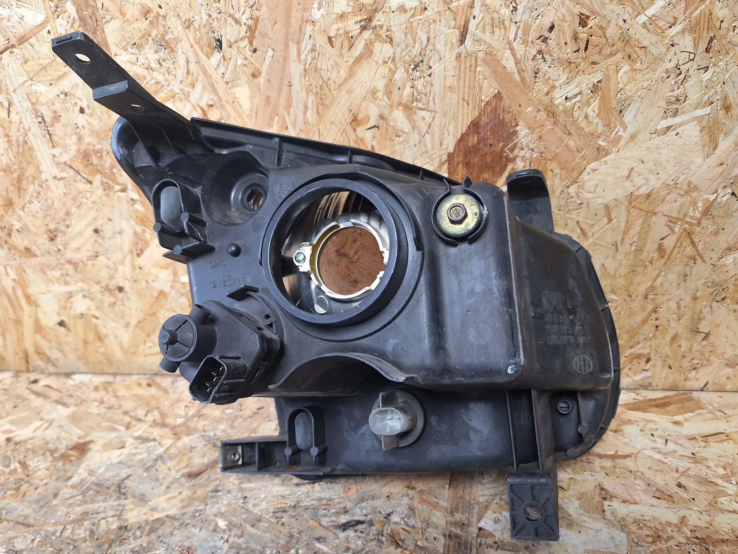 light front left Suzuki Ignis II 03-08 EU