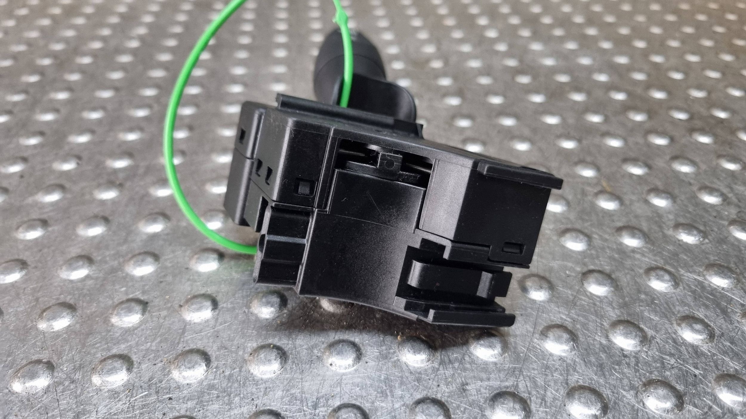 commodo commande levier commodo sous volant 1S7T-13335-BE FORD MONDEO MK3