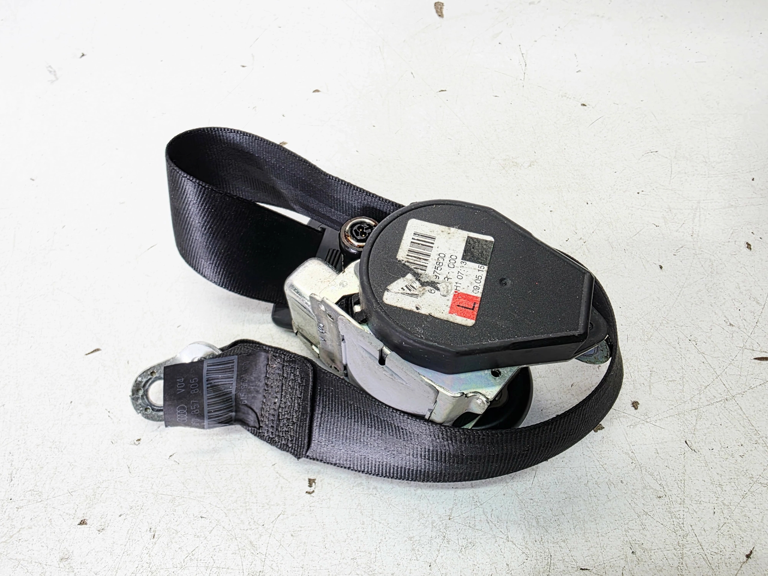 Gurten Sicherheits links heck AUDI A5 8F CABRIO 8F0857805