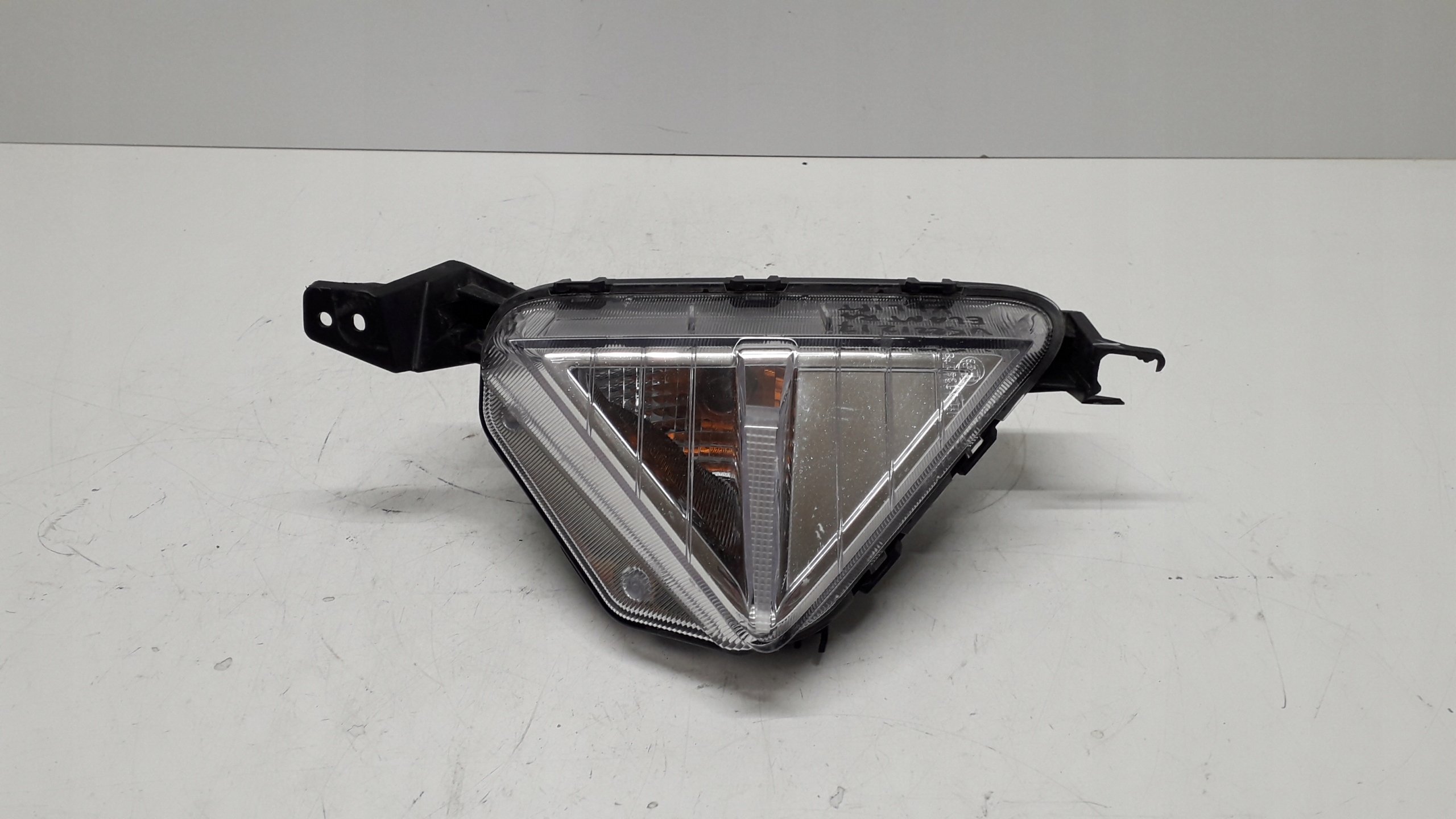 HYUNDAI ELANTRA VI 6 LIFT 18- KIERUNKOWSKAZ LEWY