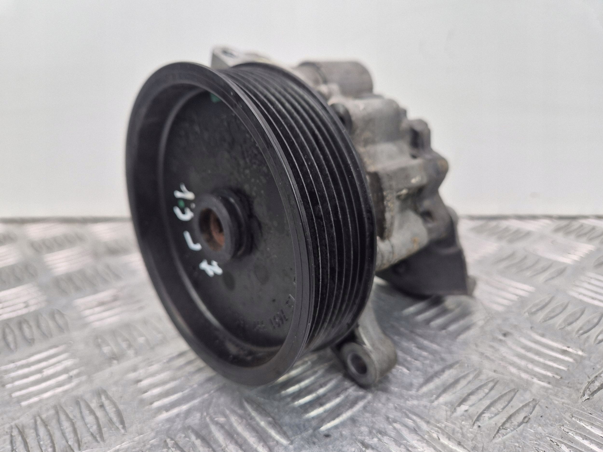 Mercedes E350 CDI W212 pompa servosterzo A0064664801 OM642850