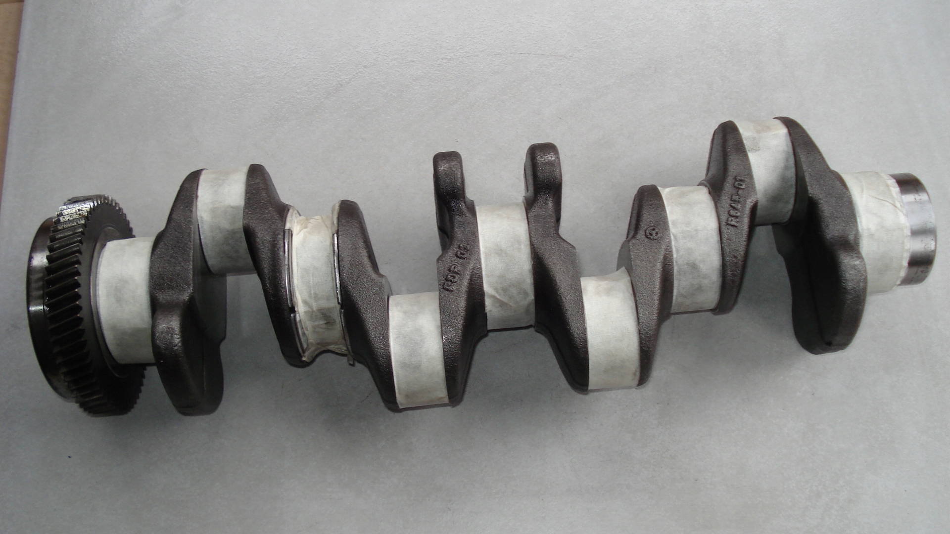 Wał korbowy nominalny z panewkami R645-01 Mercedes 651 2.2 CDI