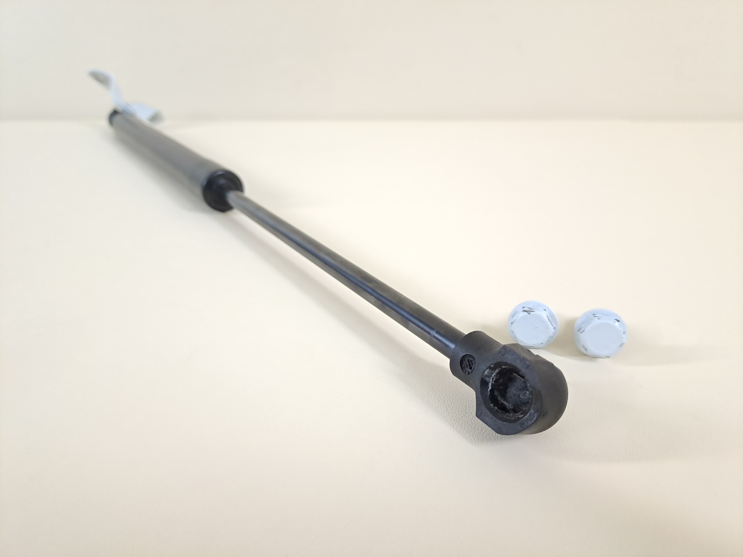 SANDERO III STEPWAY 21r damper spring bonnet rear part of the rear boot right