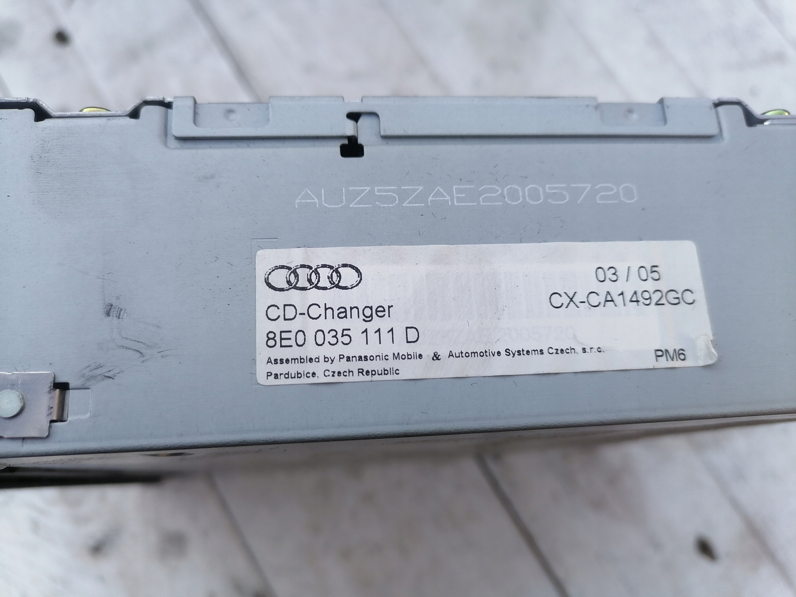 AUDI A4 B7 A6 C6 changer PLYT 8E0035111D