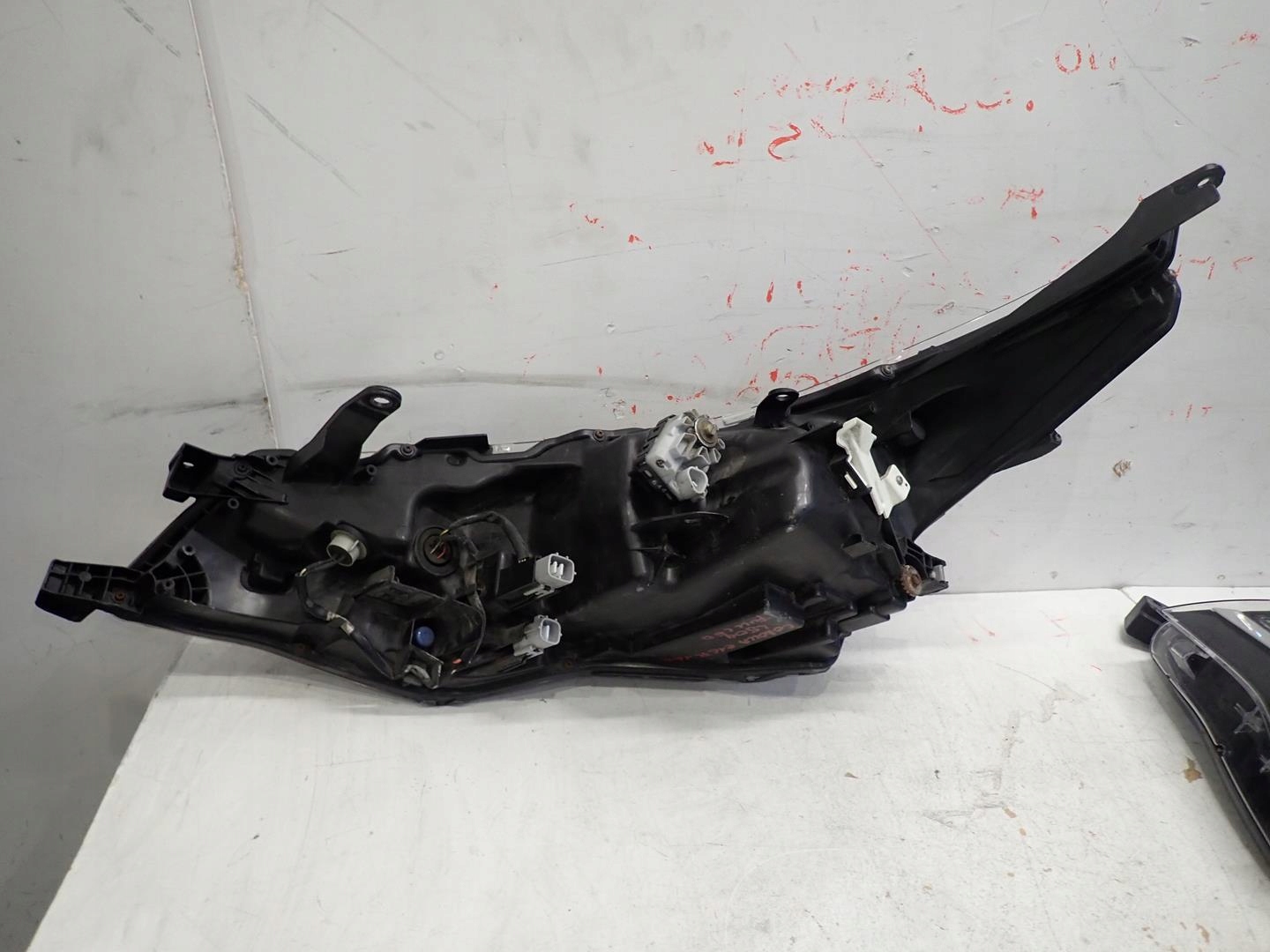 light front front right TOYOTA COROLLA E16 LIFT 2016- FULL LED