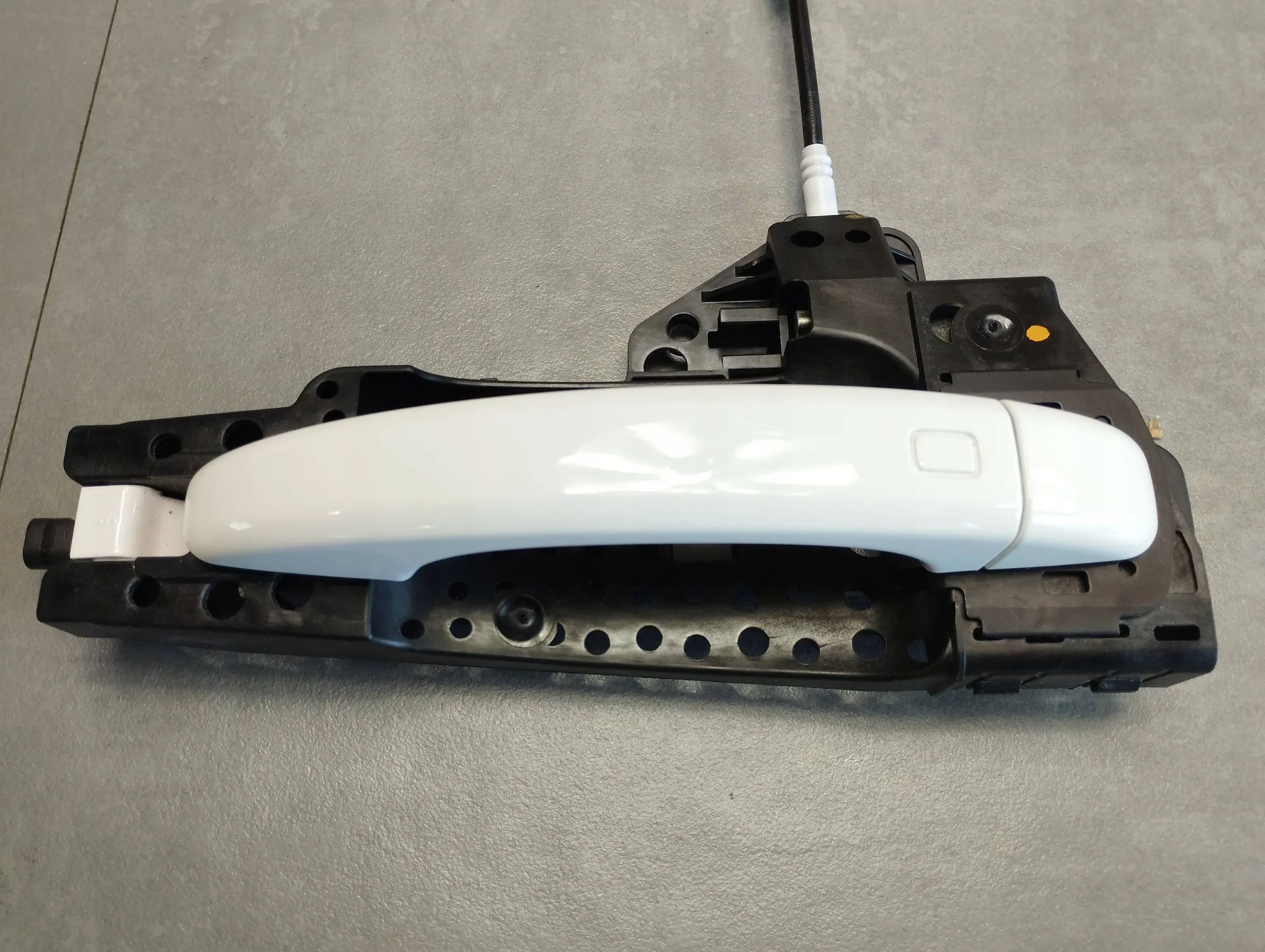 Audi A5 8T handle right rear part LY9C