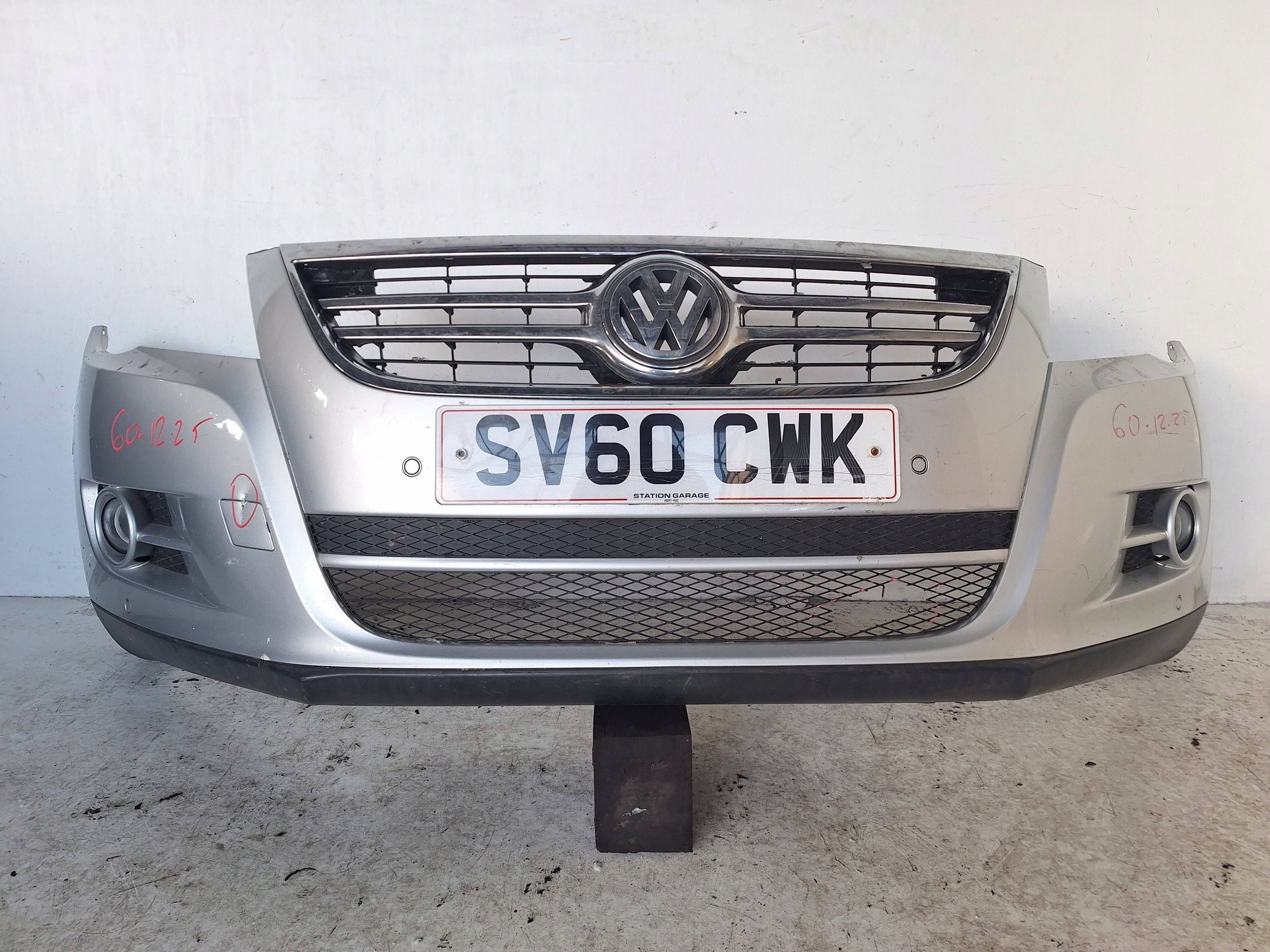 VOLKSWAGEN TIGUAN e 5N0 07-11 Paraurti + PDC 5N0807221
