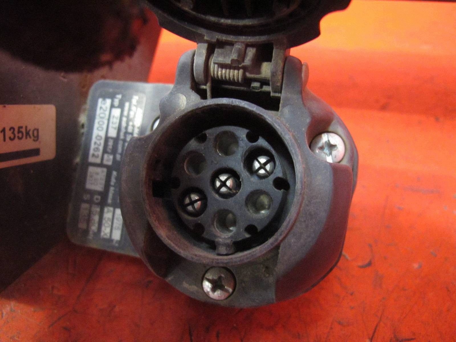 MITSUBISHI PAJERO IV 06- tow sider KULA adapter 7 PIN