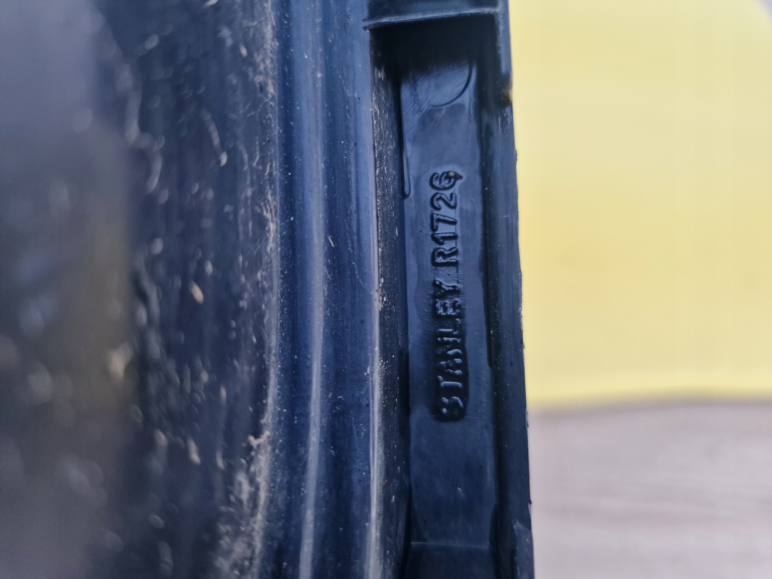 MITSUBISHI PAJERO 3 III right light rear part rear