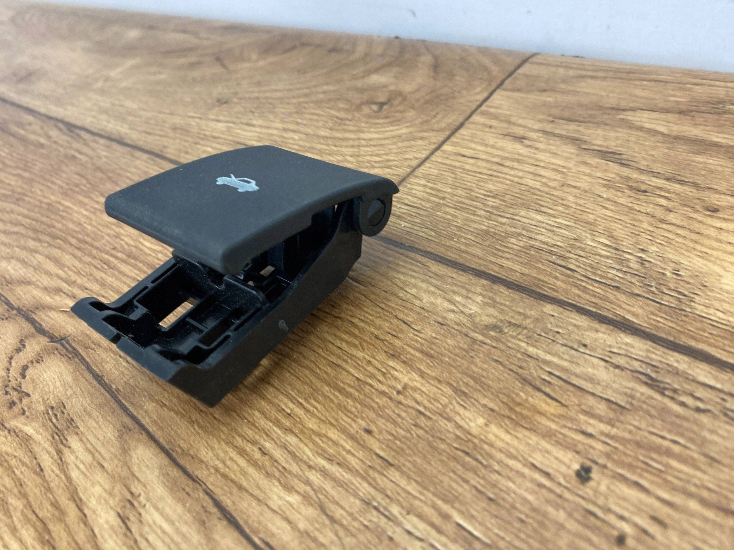 Levier cable ouverture capot du capot Dodge Ram 1500 DT 2019+