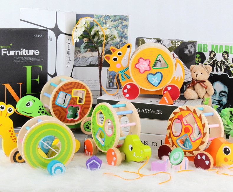 SORTER DREWNIANY NA SZNURKU INTERAKTYWNA ZABAWKA MOBILNA MONTESSORI Marka Tooky Toy