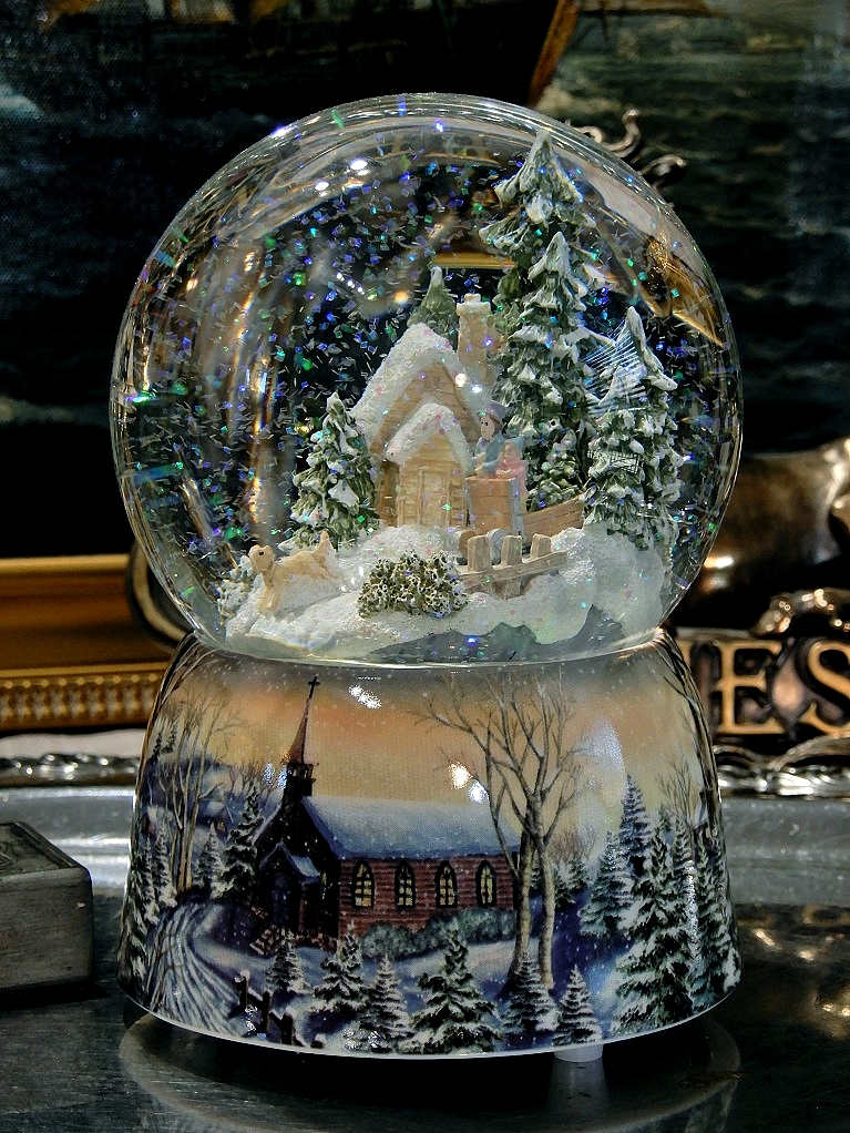 KULA ŚWIĄTECZNA POZYTYWKA CHOINKA DOMEK W LESIE Marka inna